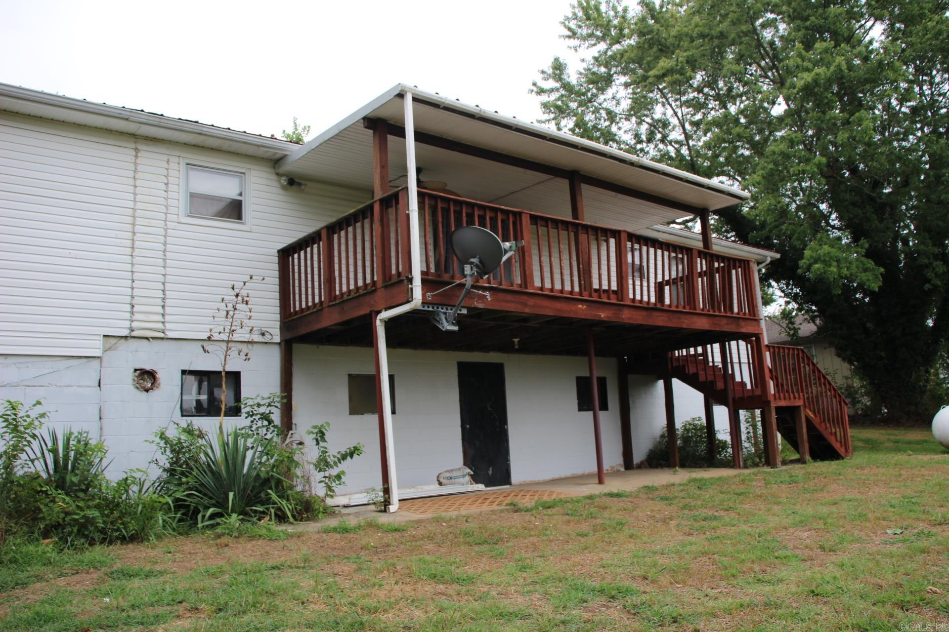 402 Canaan Road Property Photo 5