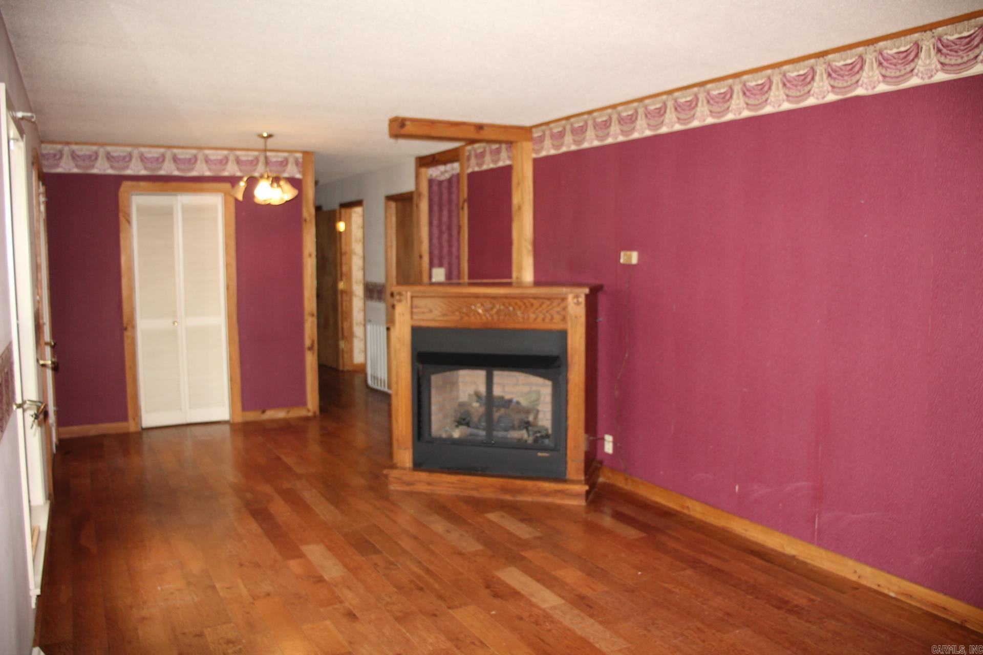 402 Canaan Road Property Photo 9