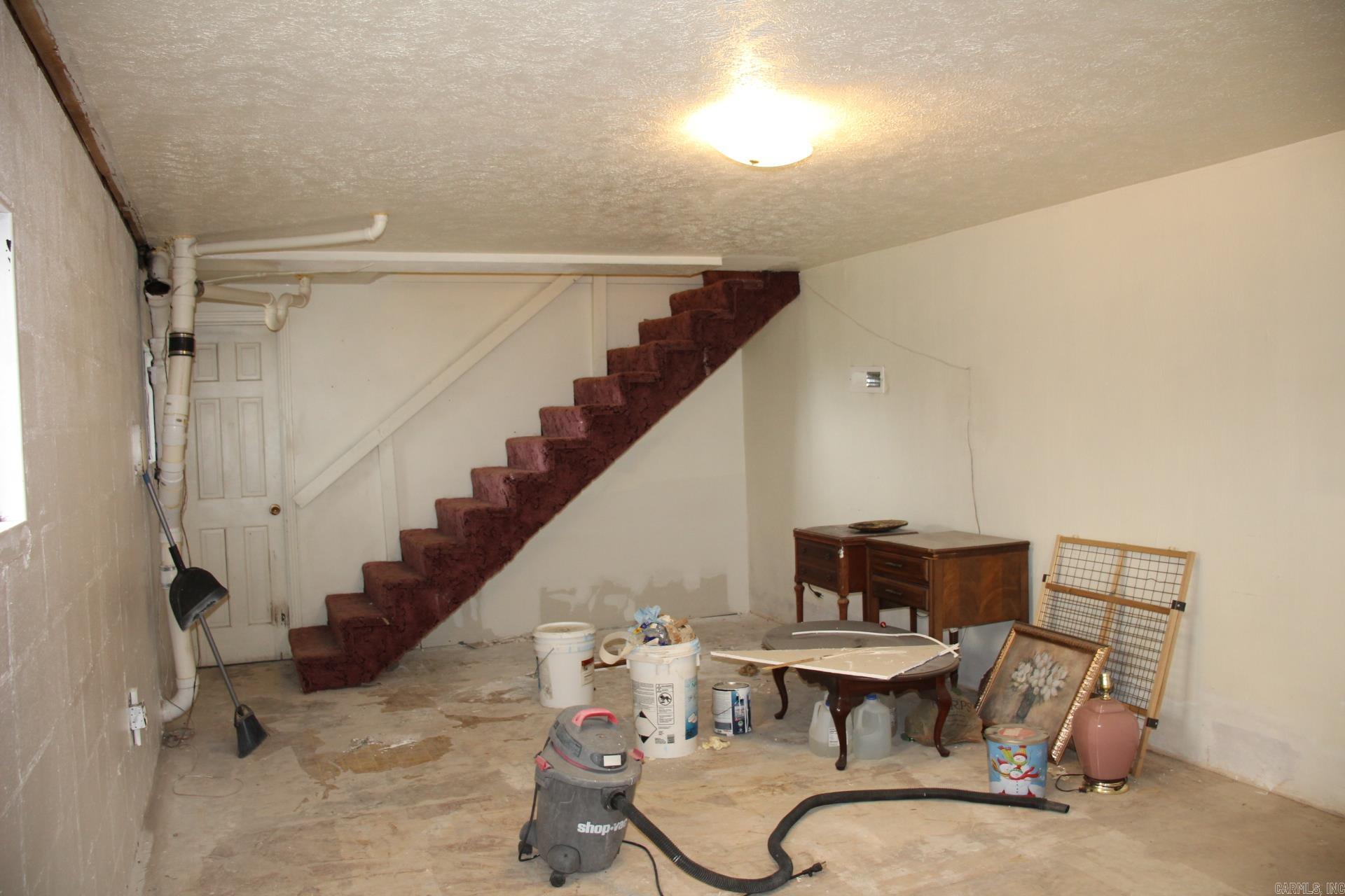 402 Canaan Road Property Photo 32