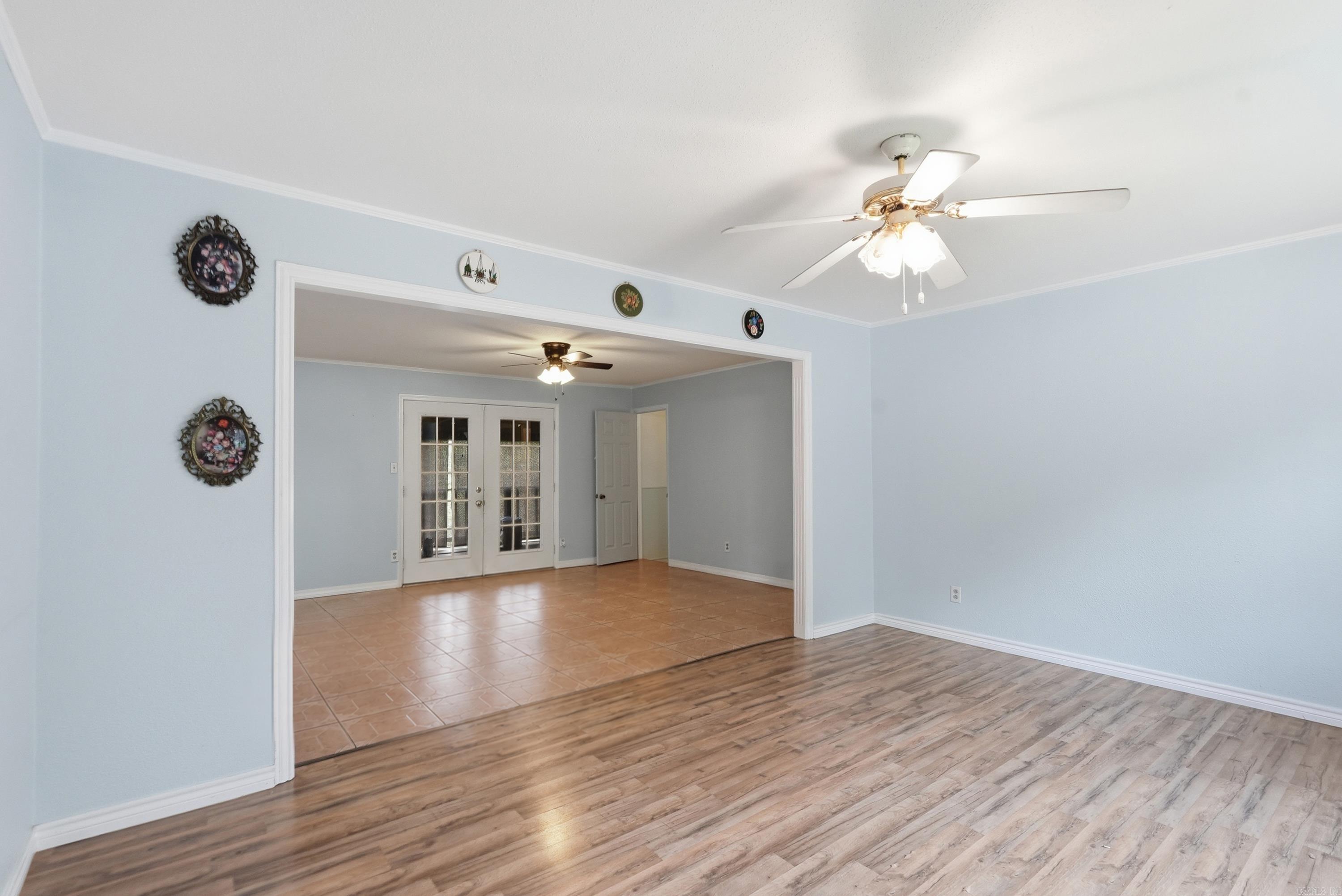 406 Cottonwood Street Property Photo 5