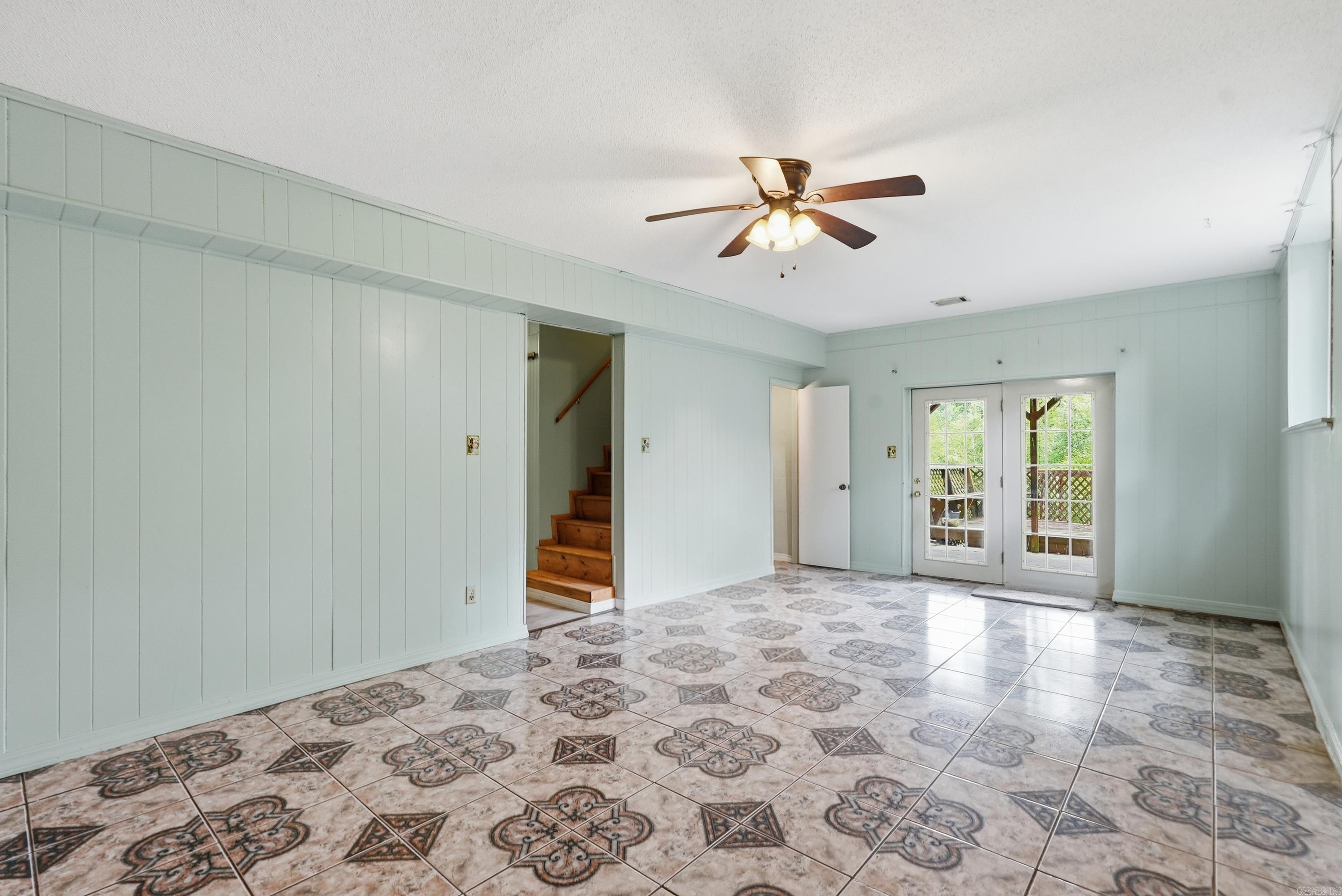 406 Cottonwood Street Property Photo 16
