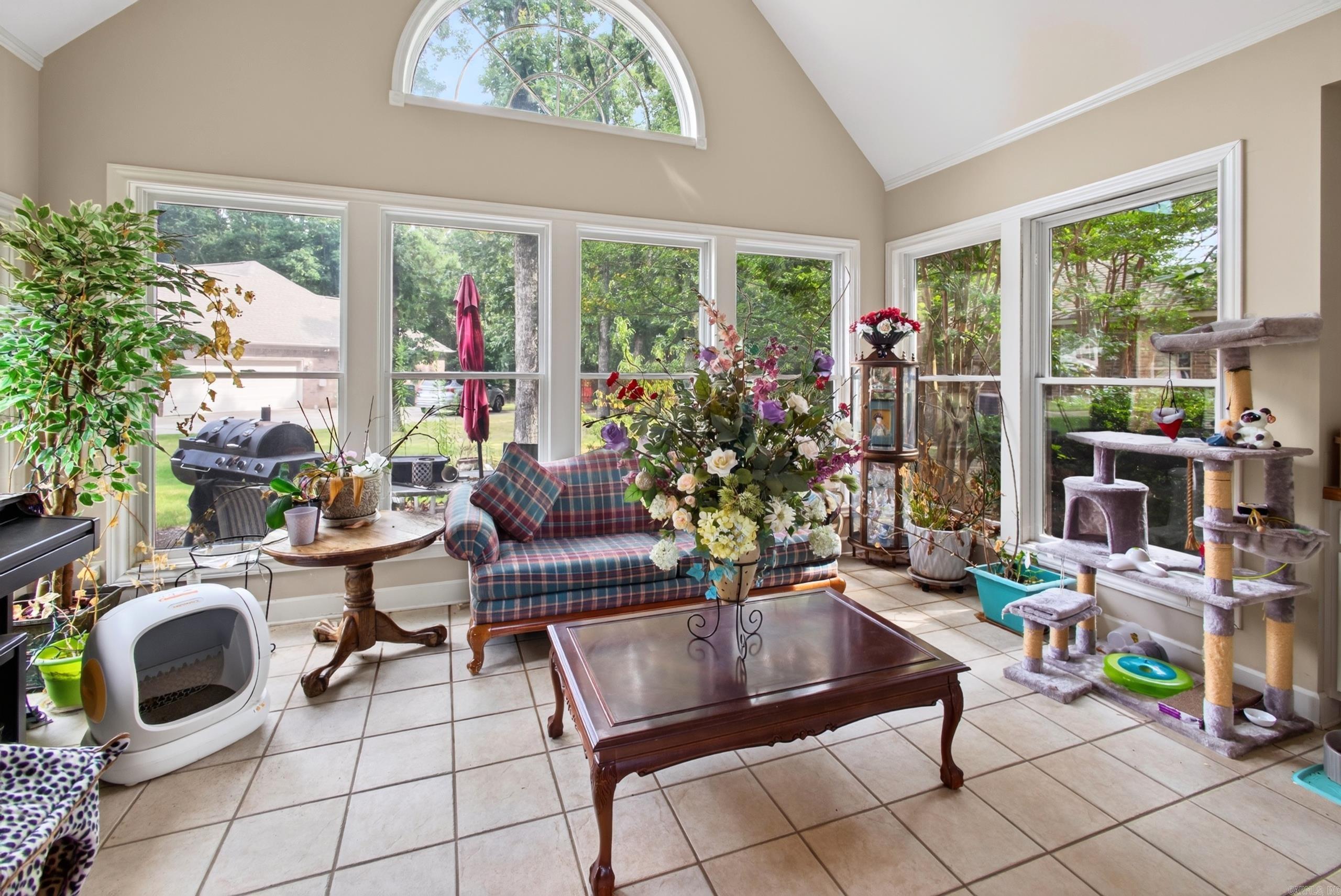 21 Turnberry Drive Property Photo 11