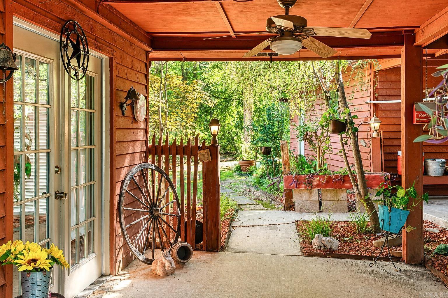 9402 Lee Springs Road Property Photo 19