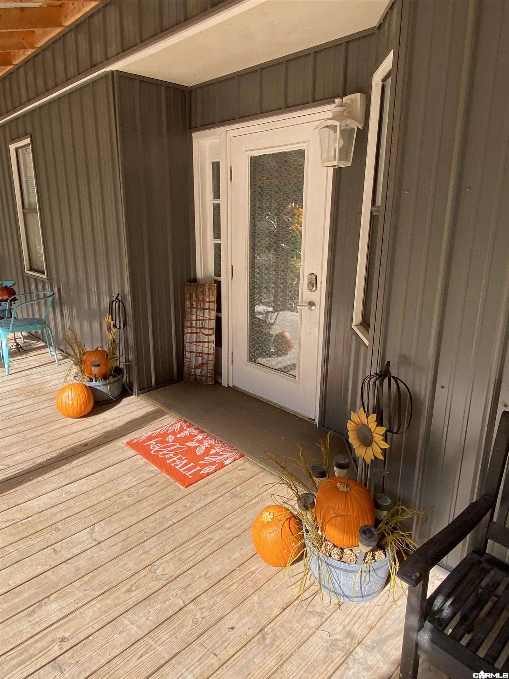 704 Osborne Road Property Photo 2