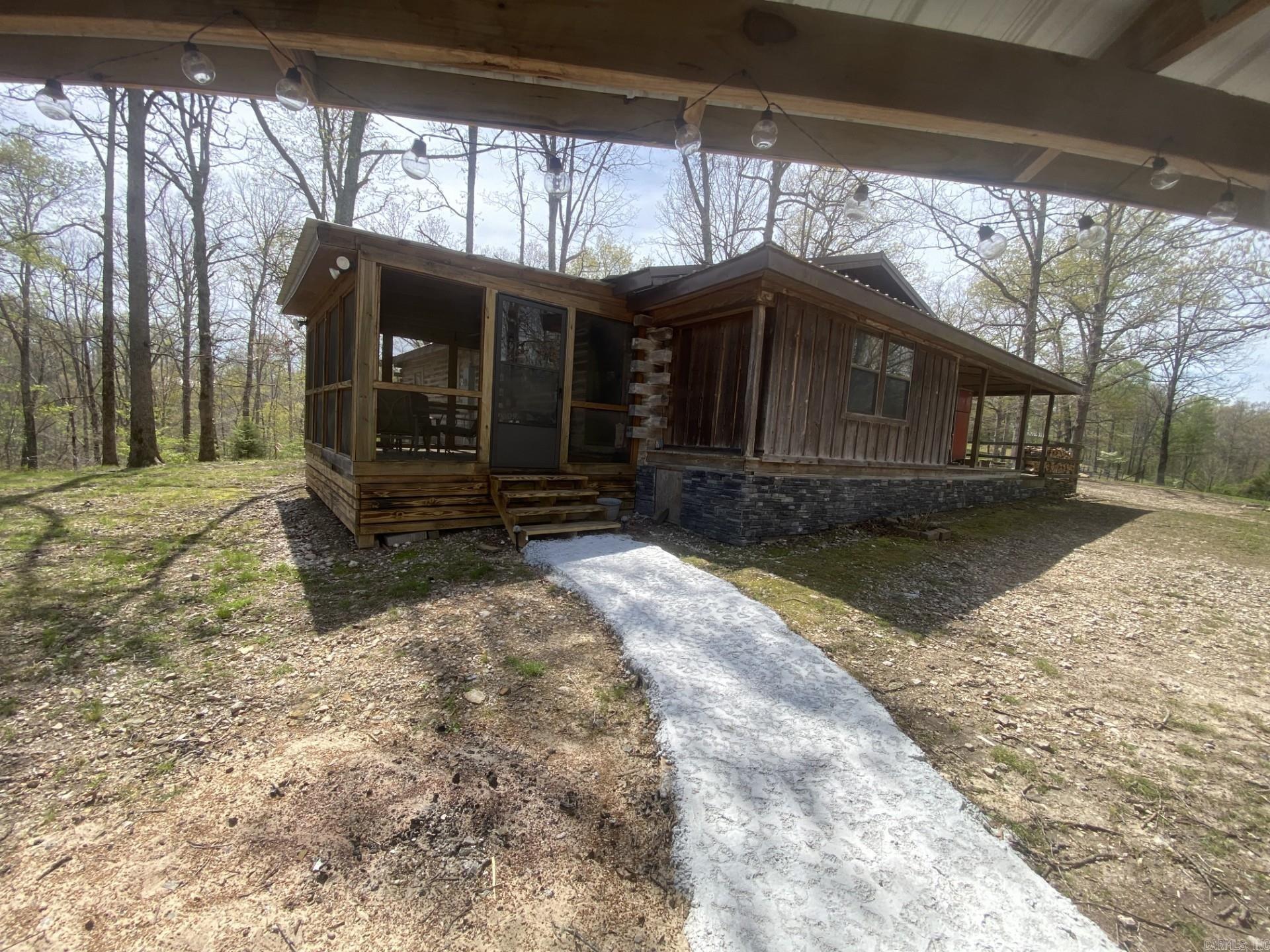 237 Pride And Joy Lane Property Photo 6