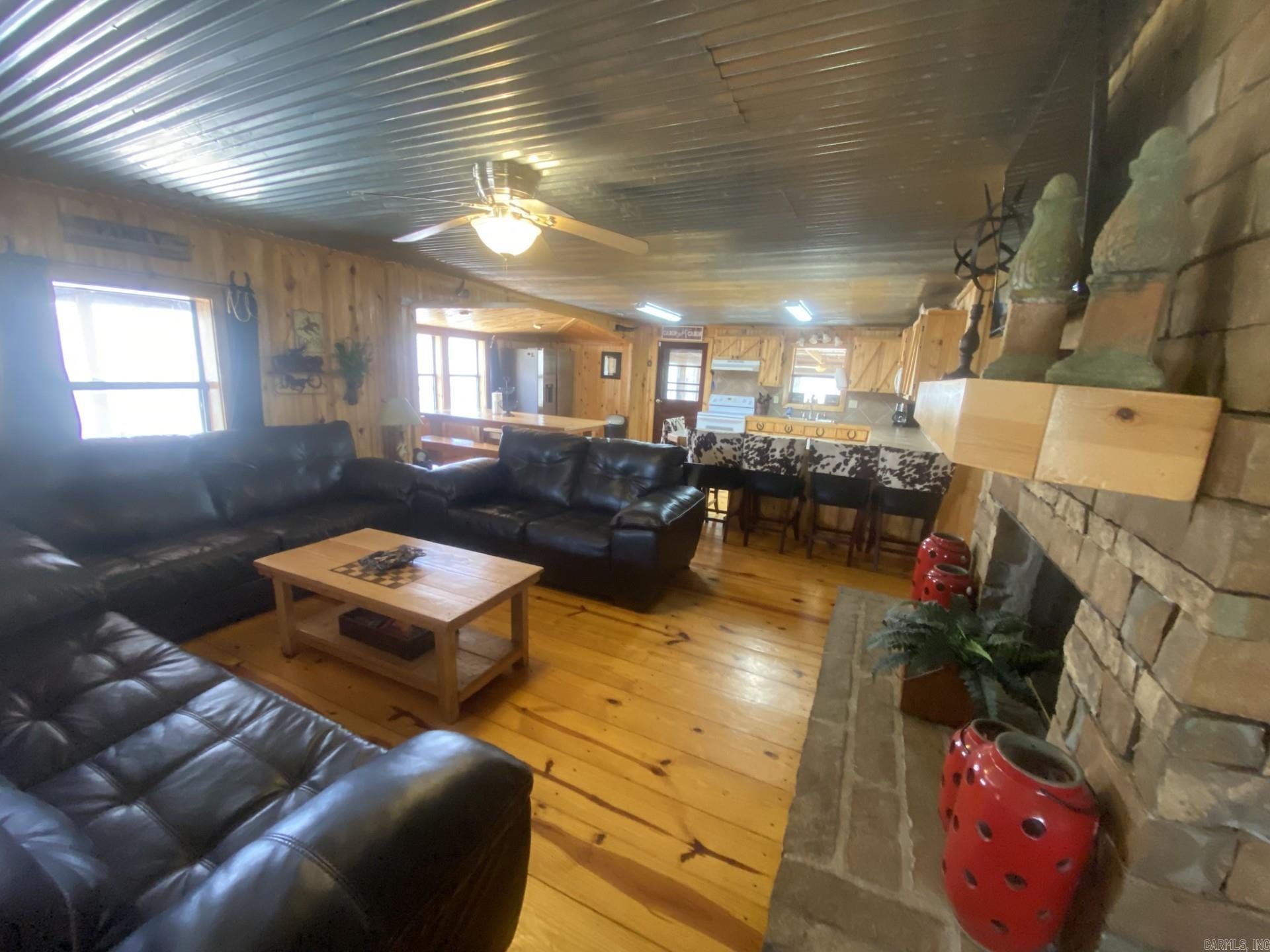 237 Pride And Joy Lane Property Photo 10