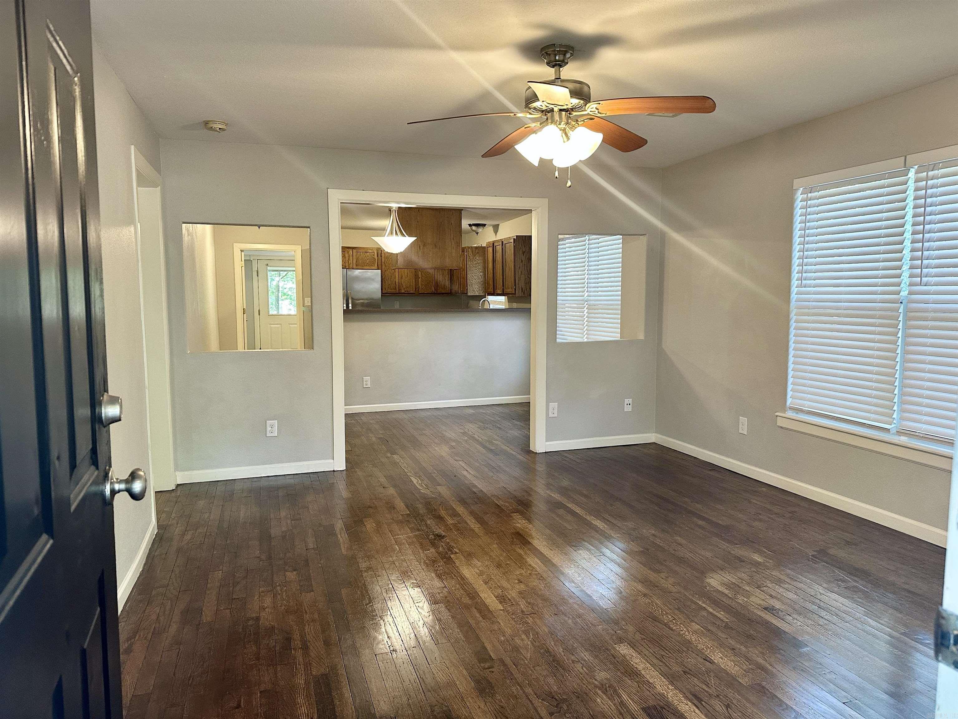 1715 Hobson Avenue Property Photo 4