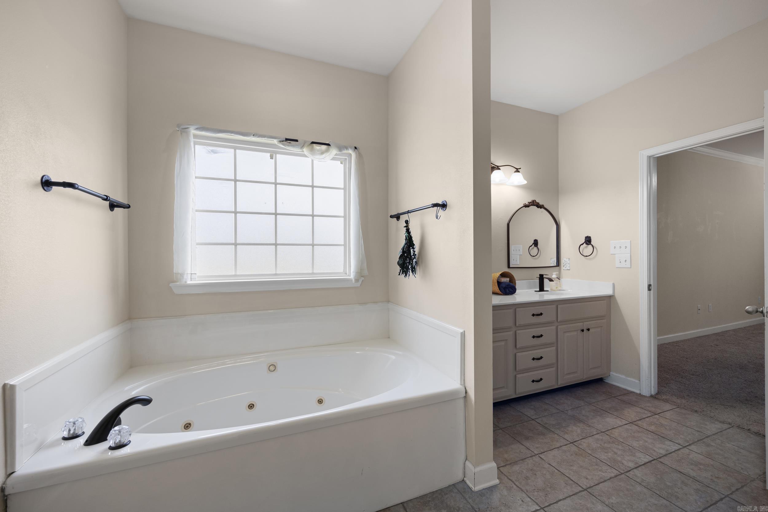 15 Joshua Cir Property Photo 15