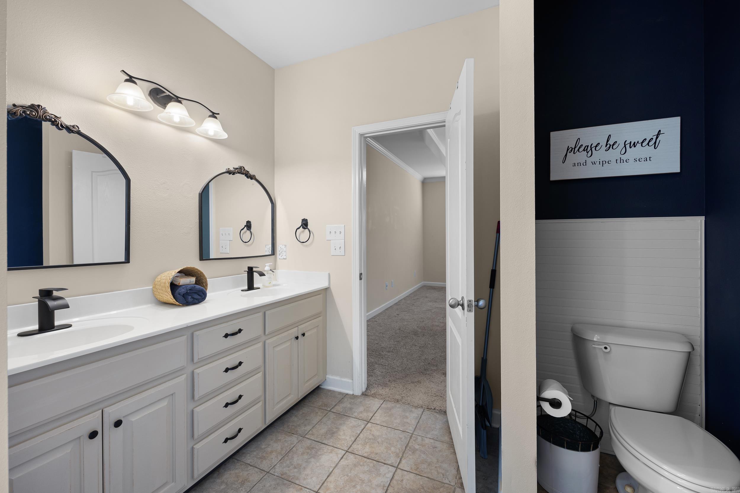 15 Joshua Cir Property Photo 16