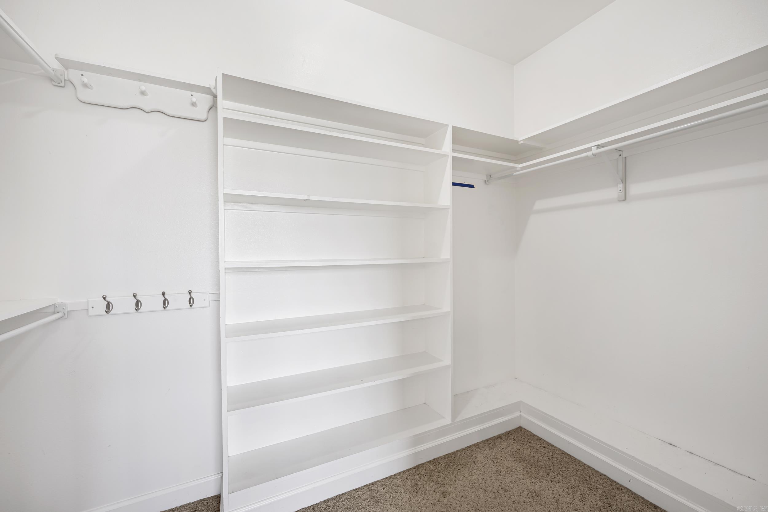15 Joshua Cir Property Photo 18