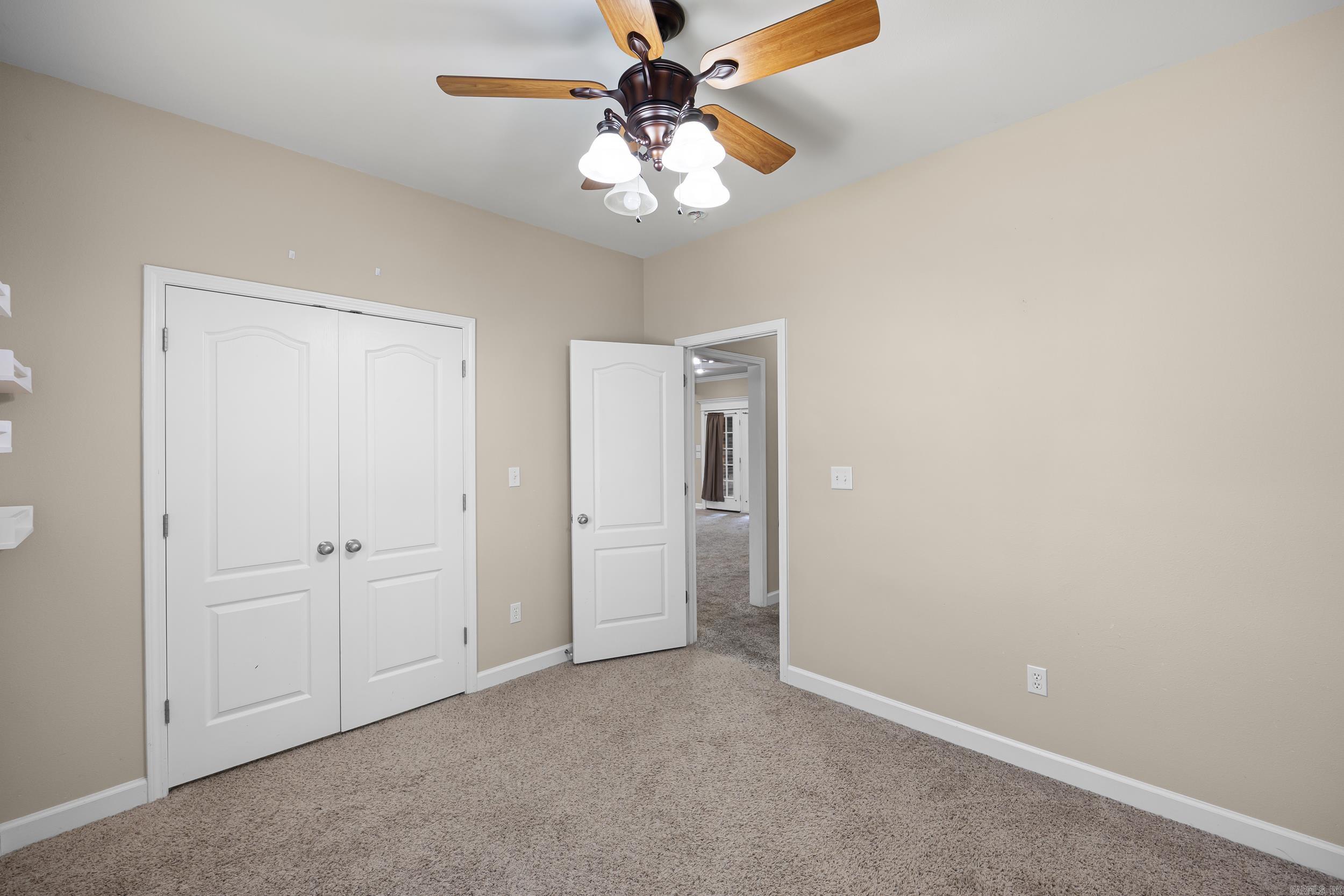 15 Joshua Cir Property Photo 20