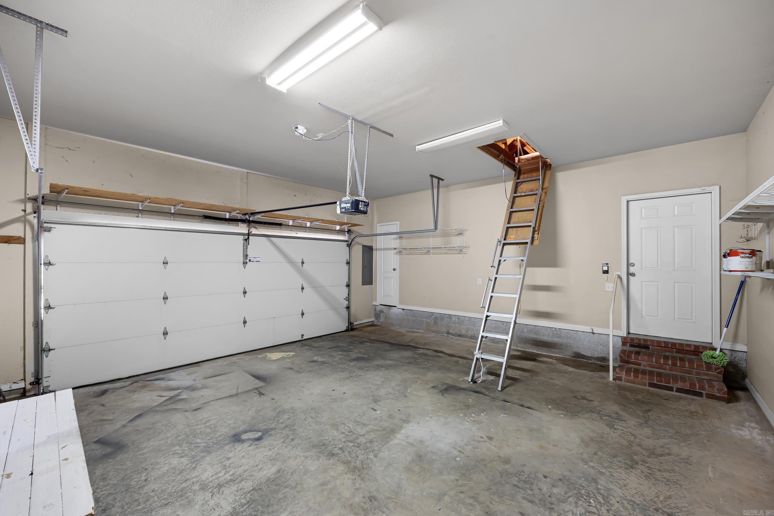15 Joshua Cir Property Photo 25
