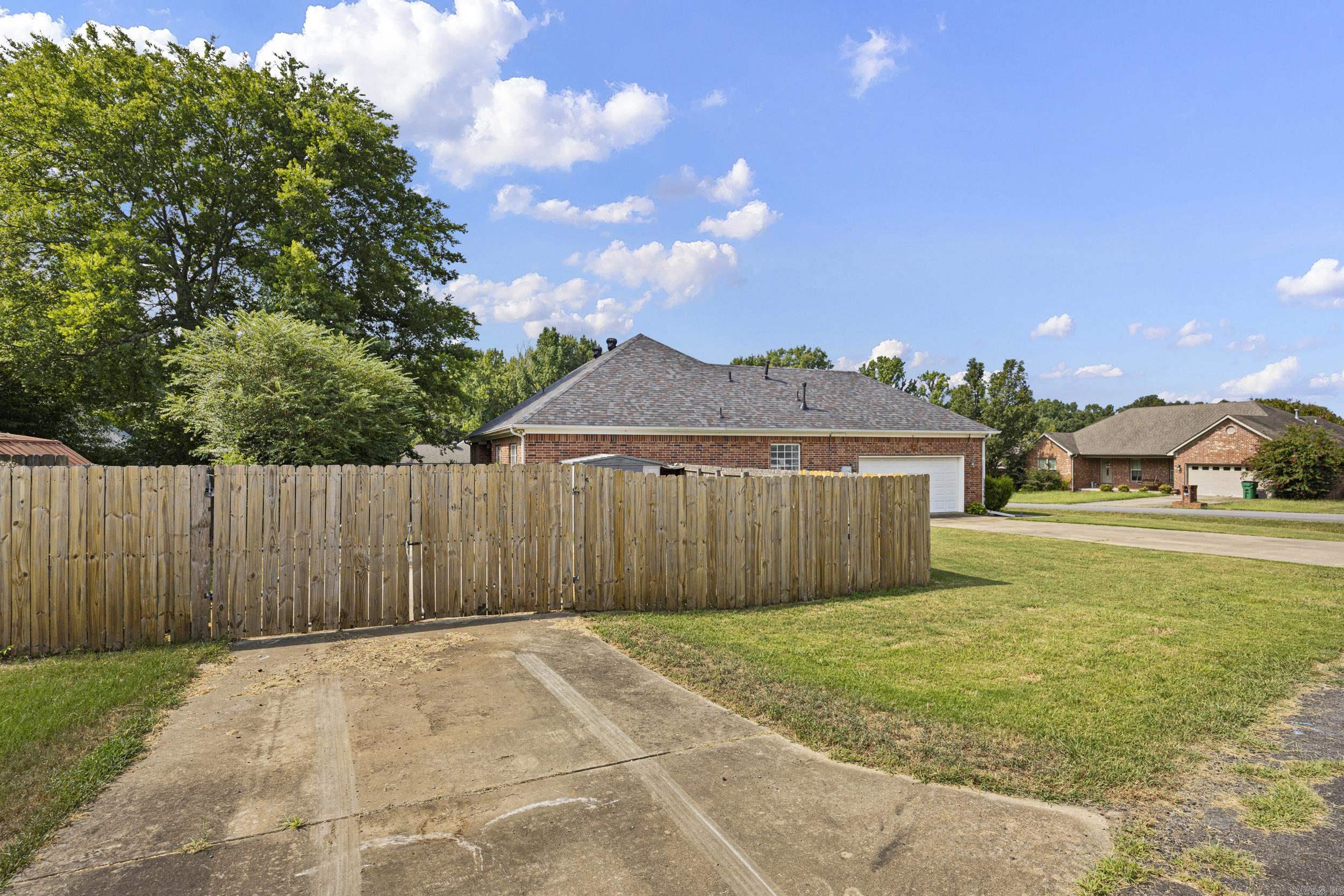 15 Joshua Cir Property Photo 26