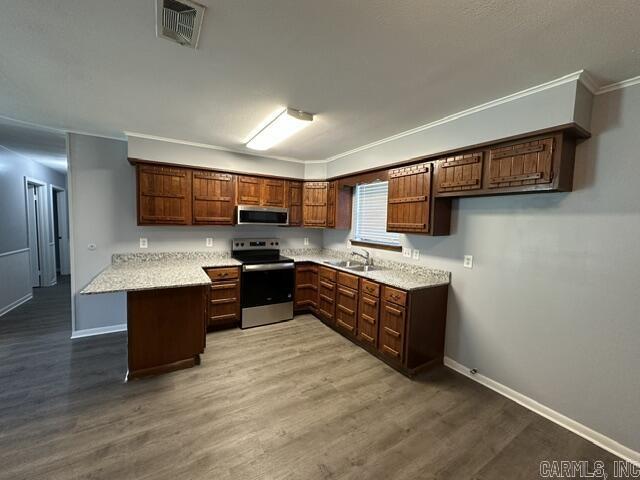 1221 Fairview Property Photo 4