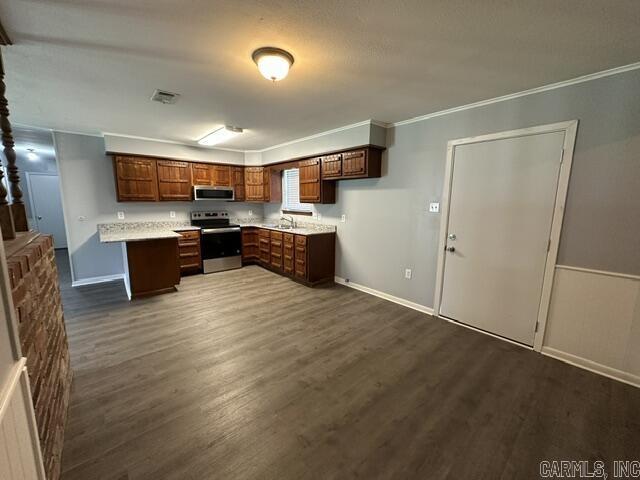 1221 Fairview Property Photo 5
