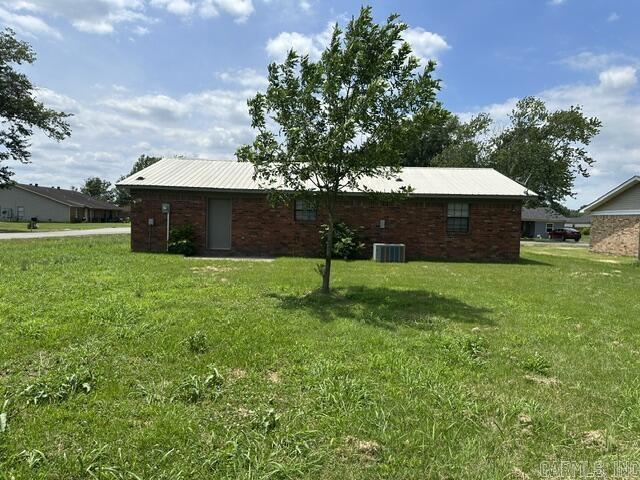 1221 Fairview Property Photo 13