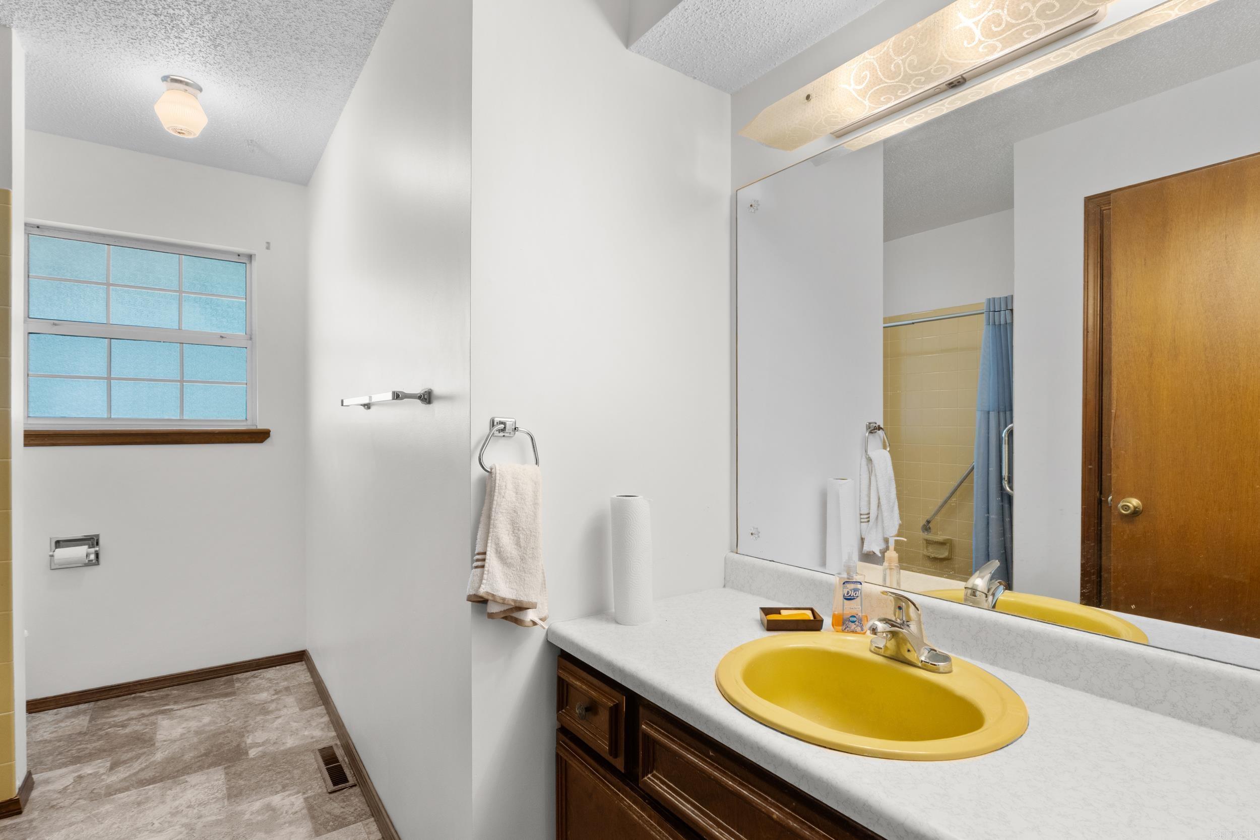 1120 Ramble Lane Property Photo 11