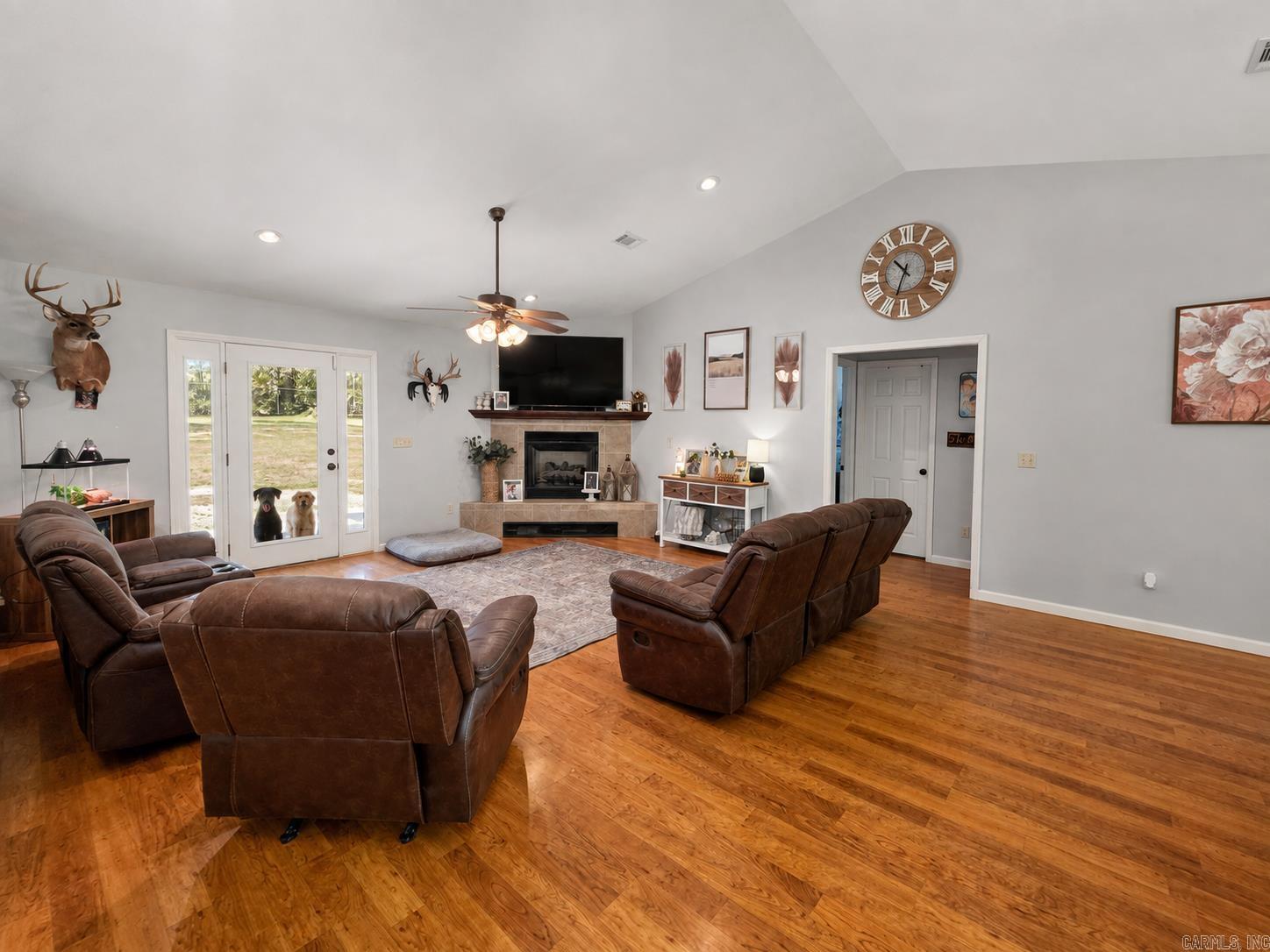 1170 Pearson Property Photo 6