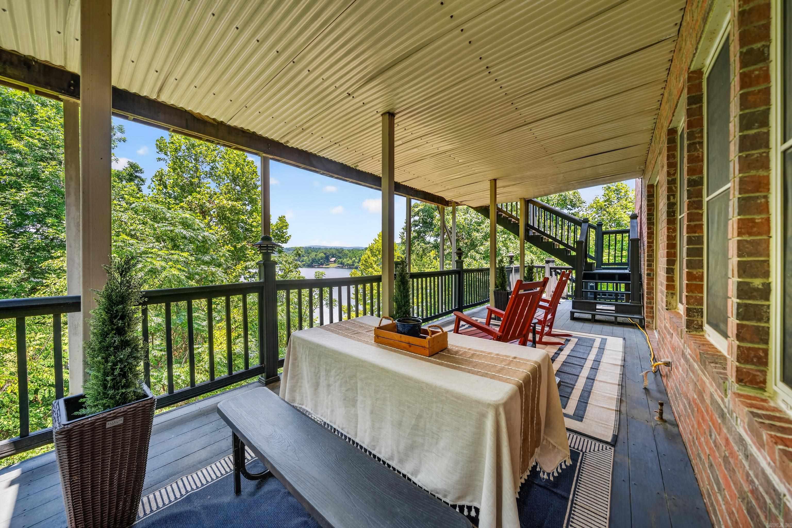 139 Waterfront Court Property Photo 25