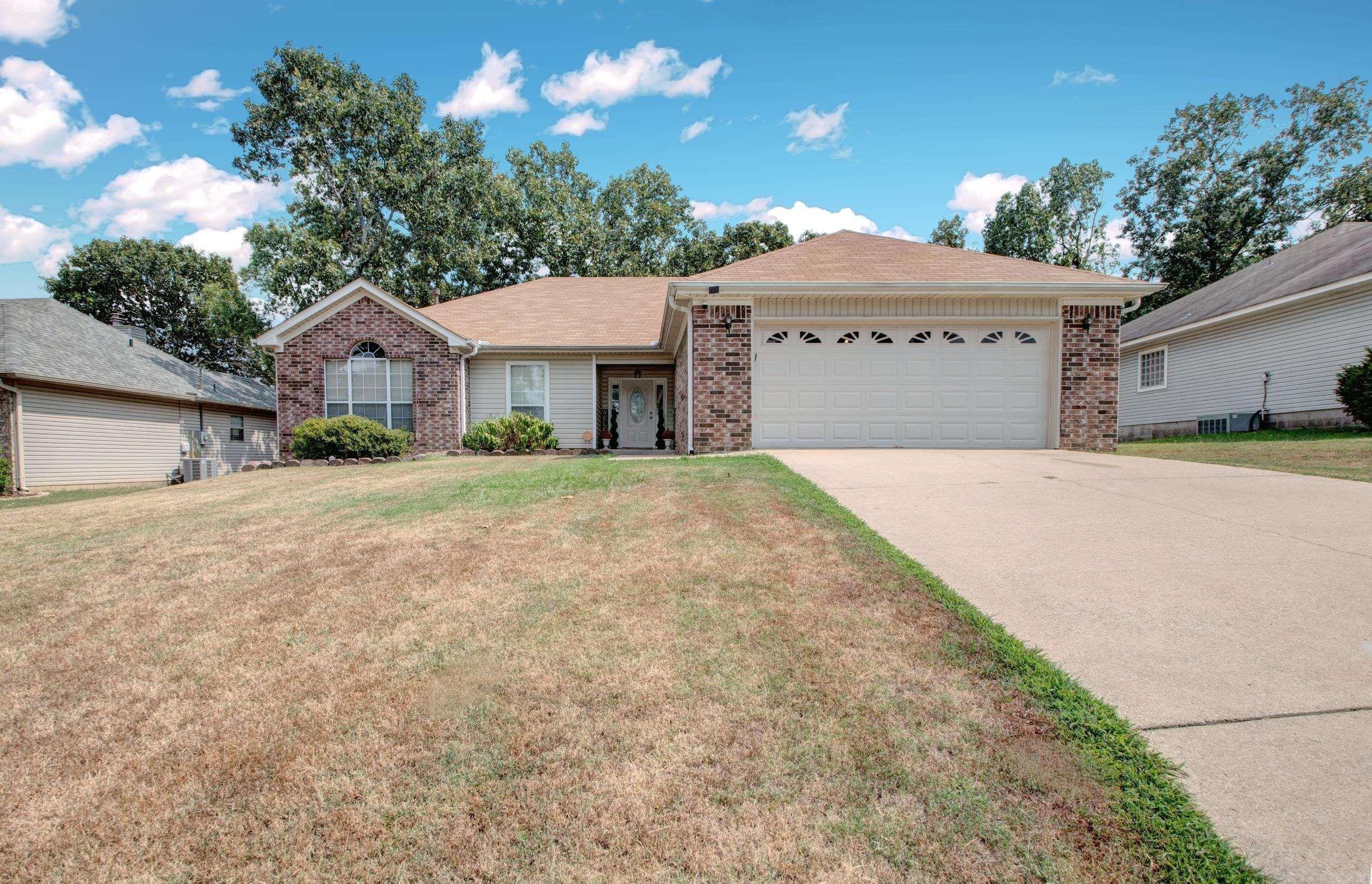 10733 Stoneridge Dr Property Photo 1