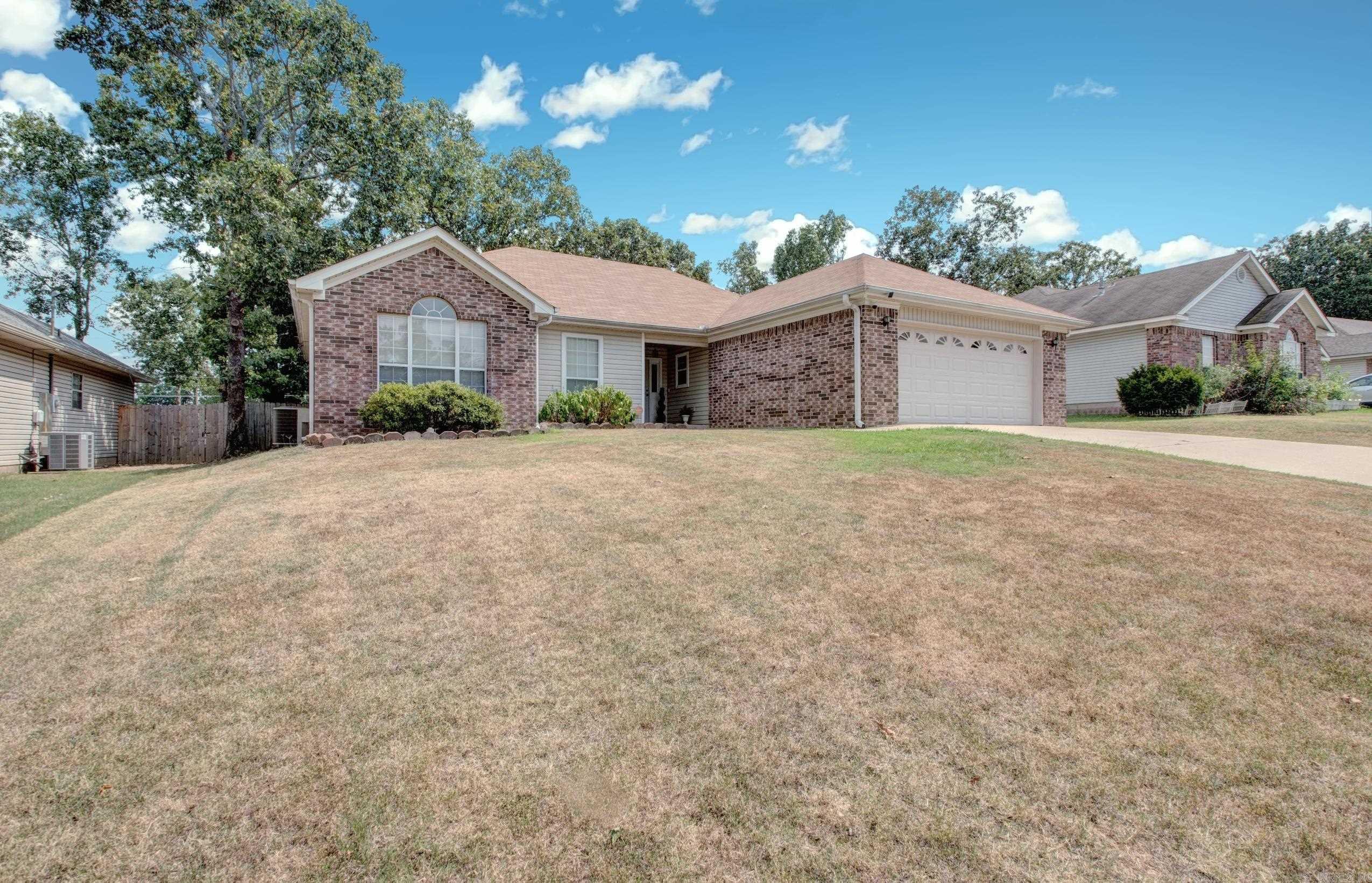 10733 Stoneridge Dr Property Photo 3