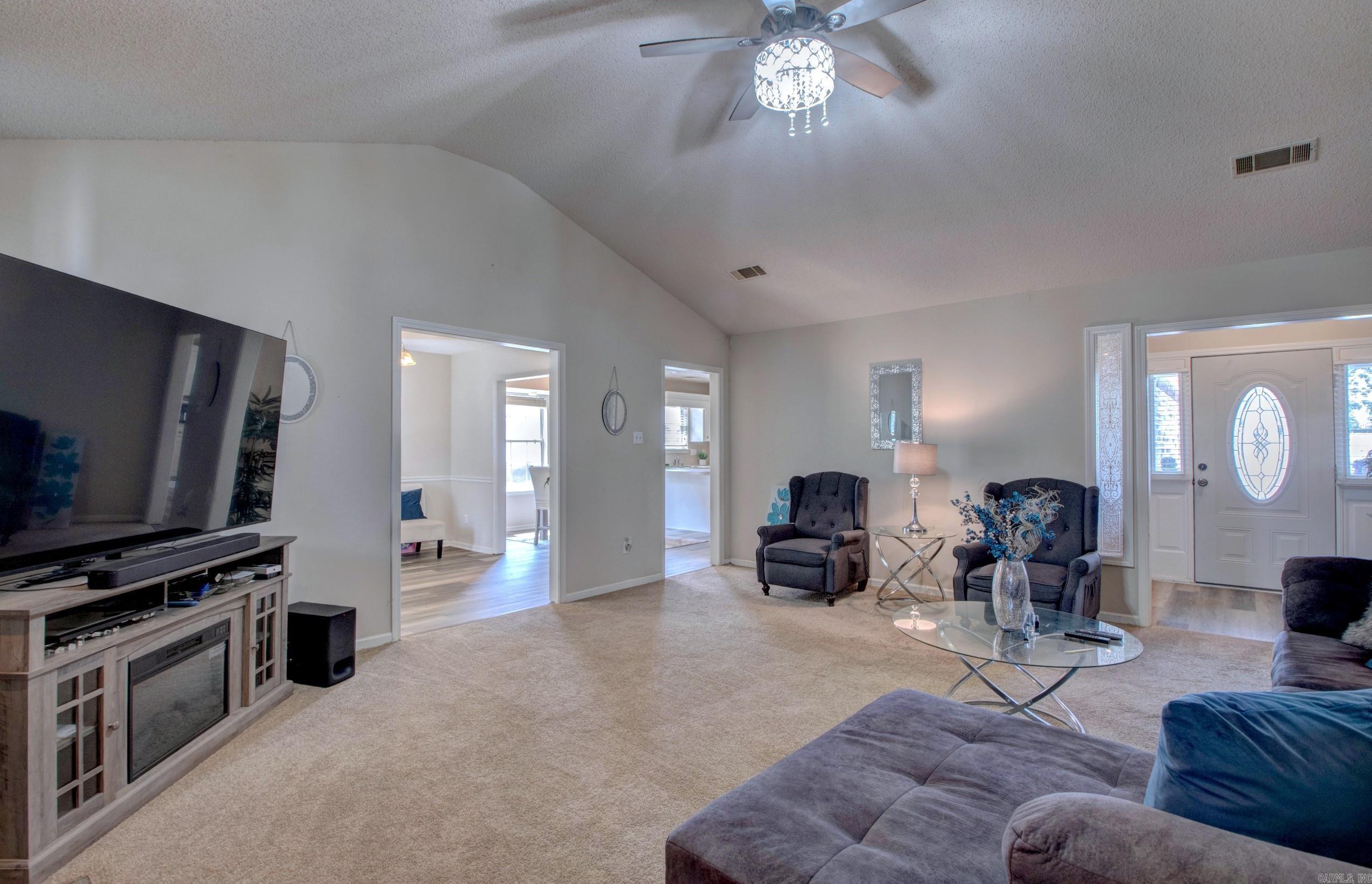 10733 Stoneridge Dr Property Photo 9