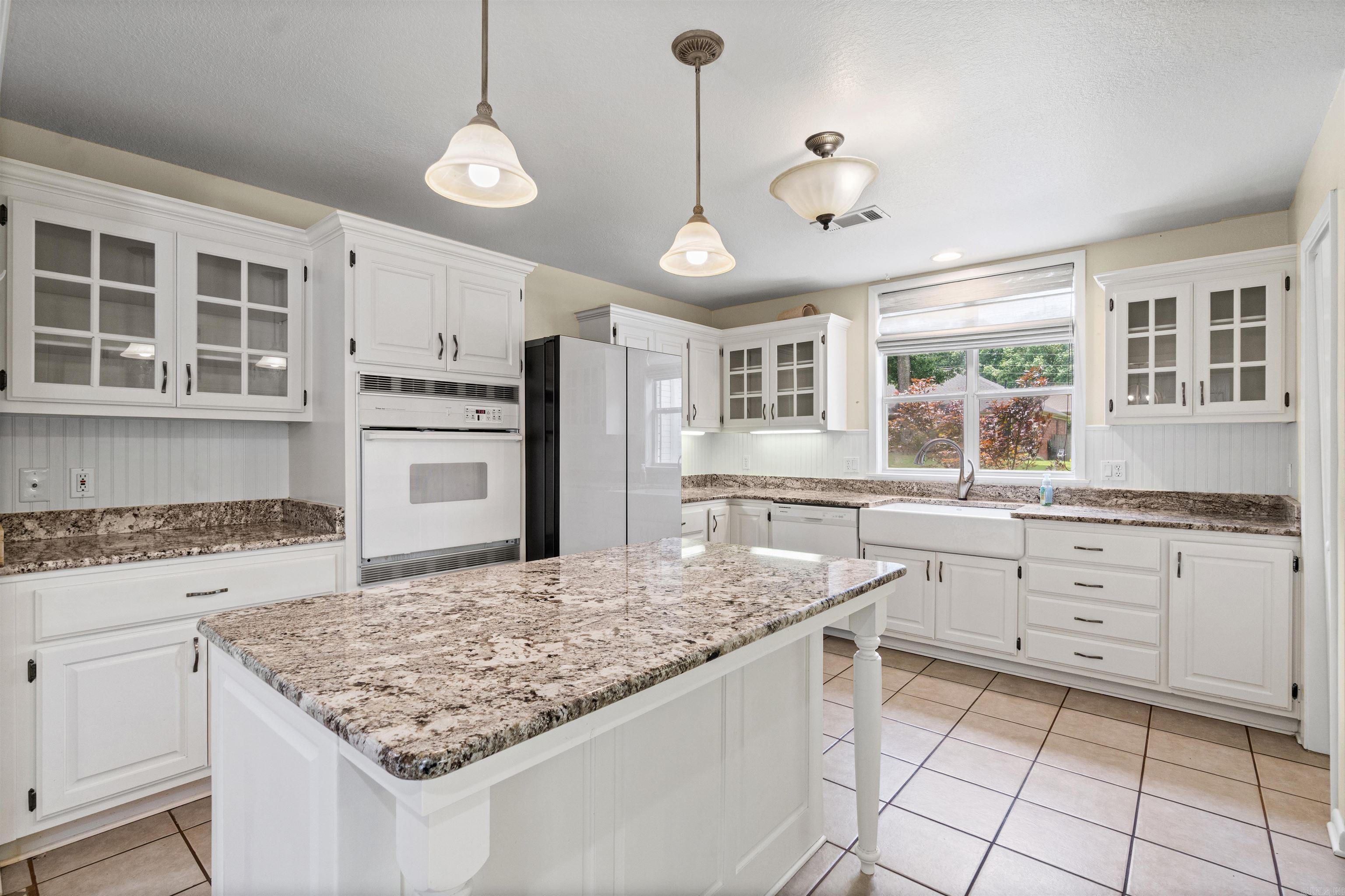 604 Pin Oak Dr Property Photo 8