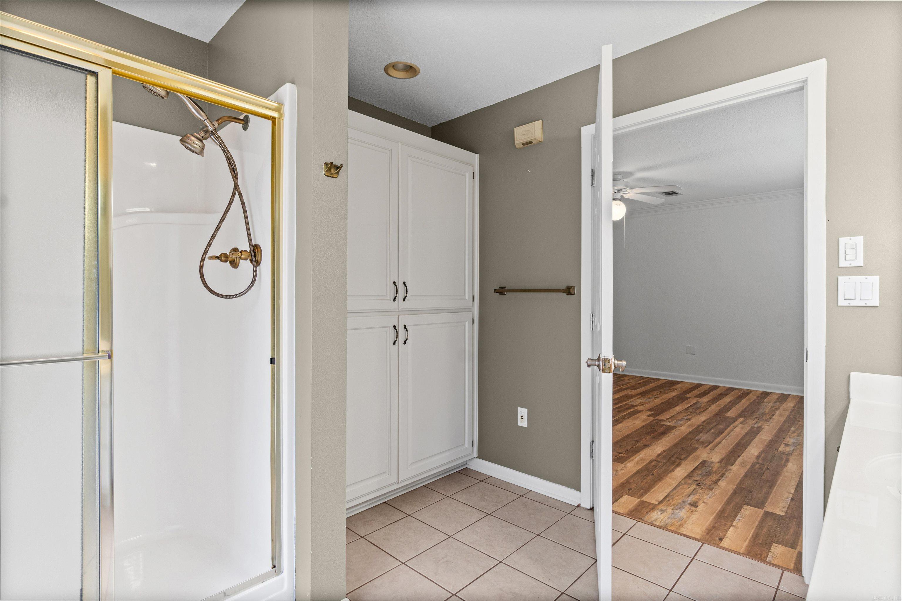 604 Pin Oak Dr Property Photo 14
