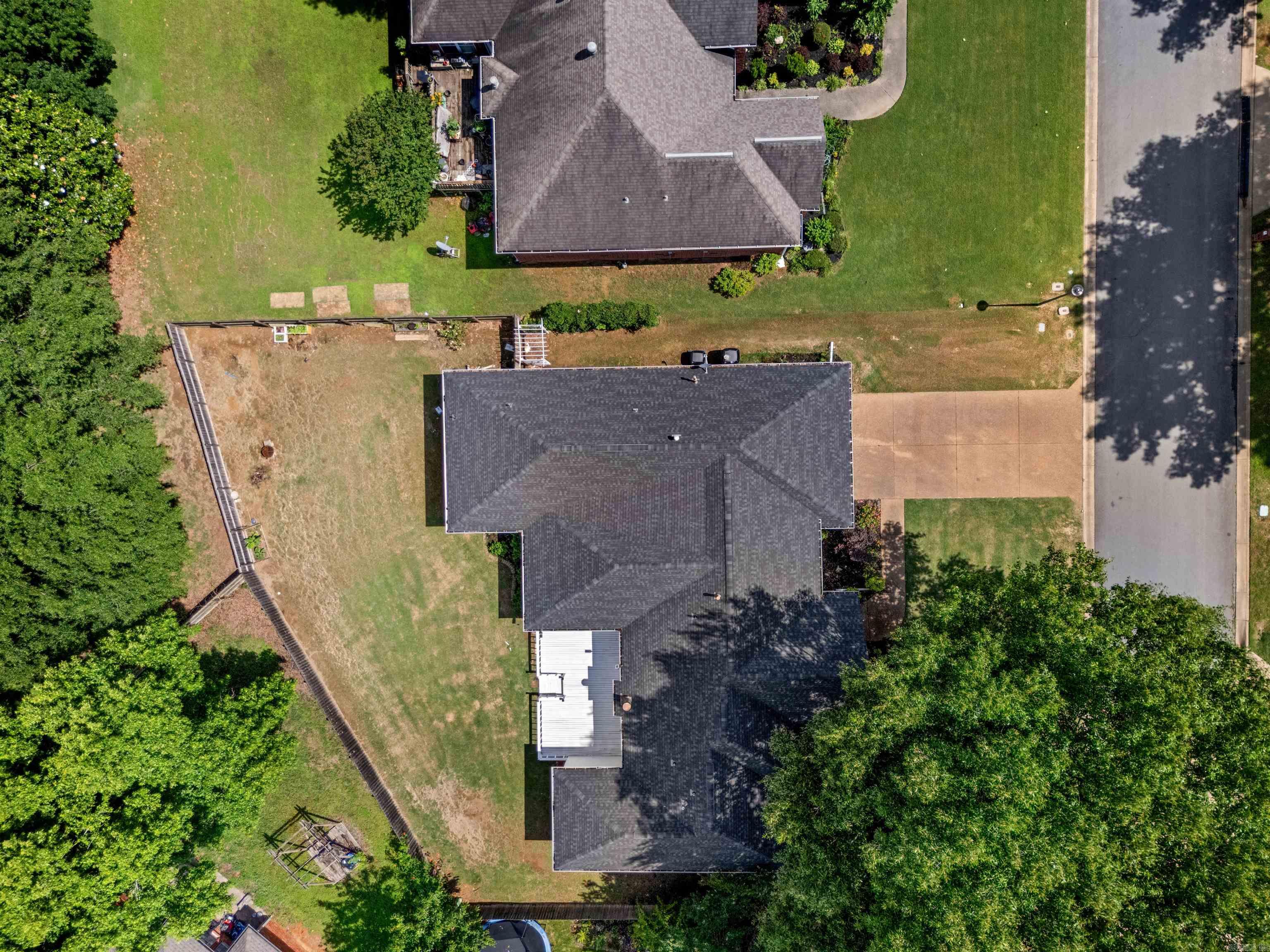 604 Pin Oak Dr Property Photo 28