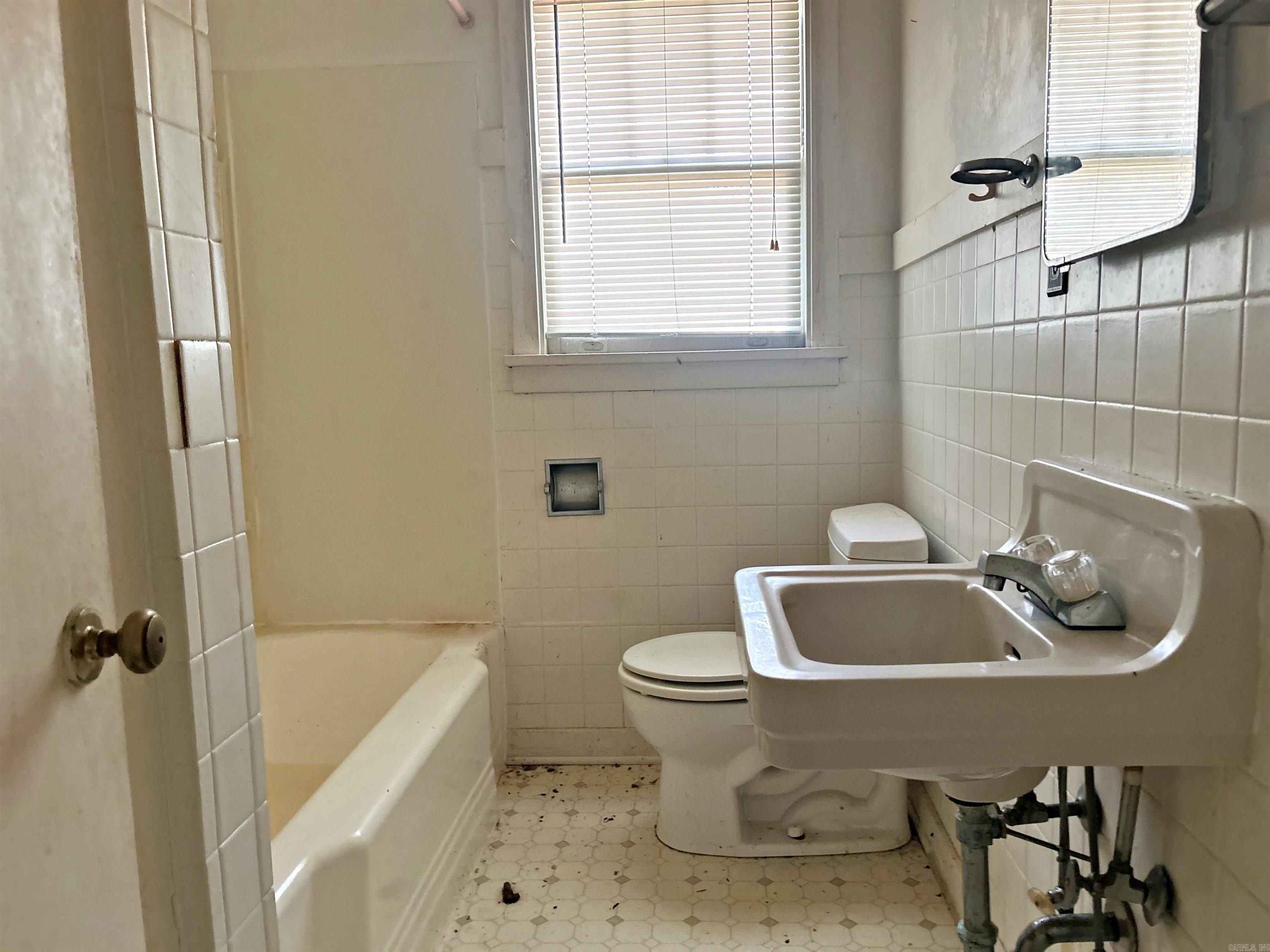 2940 & 3090 Malvern Road Property Photo 25