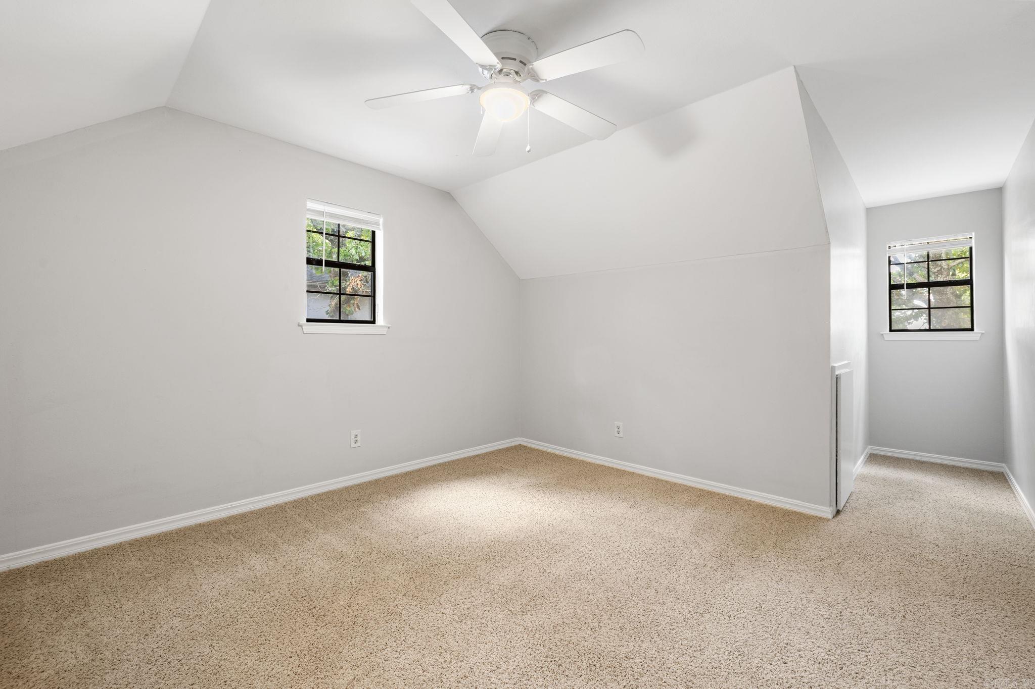 111 Raywood Dr Property Photo 28