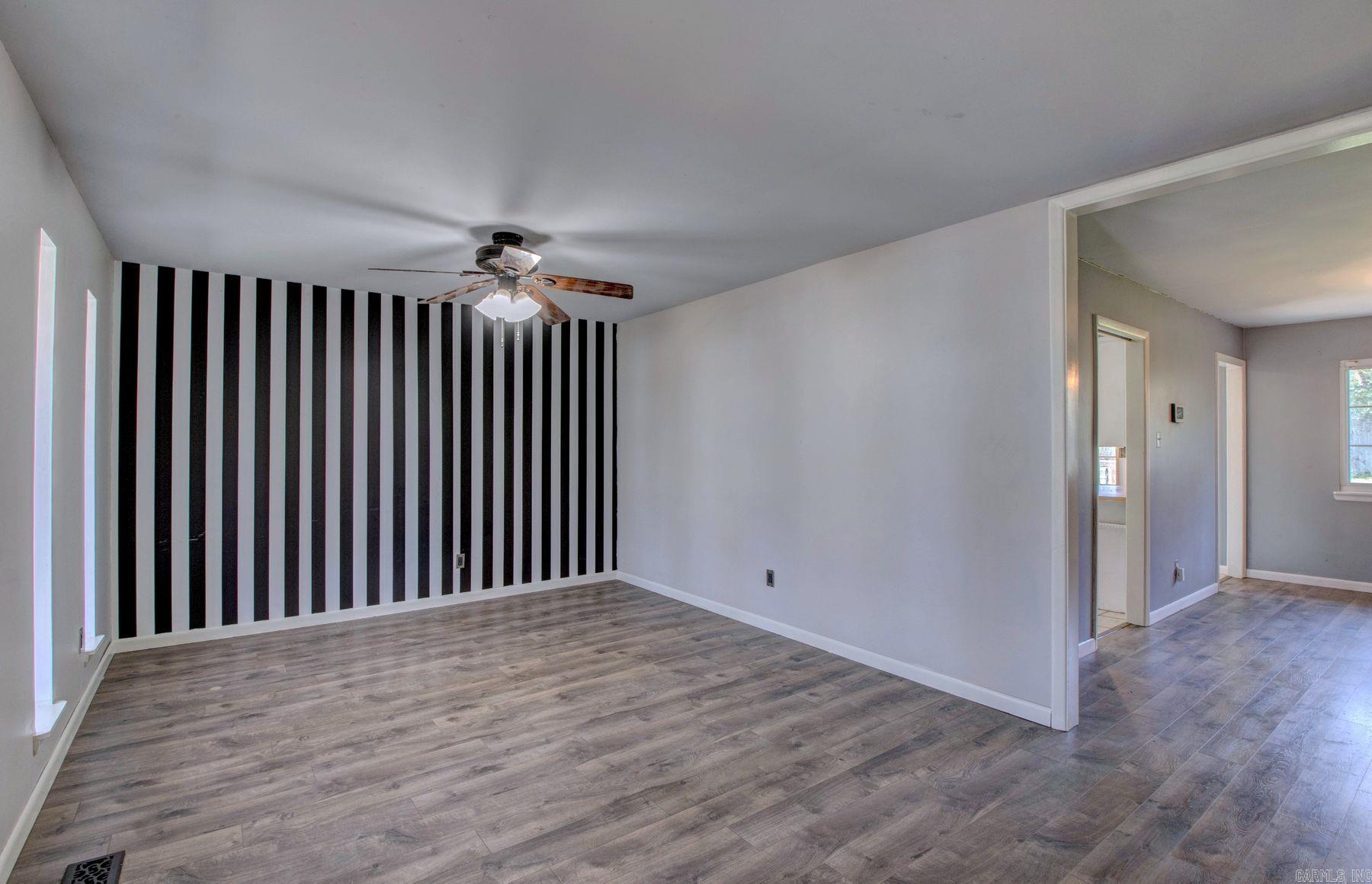 61 Cardinal Valley Drive Property Photo 4