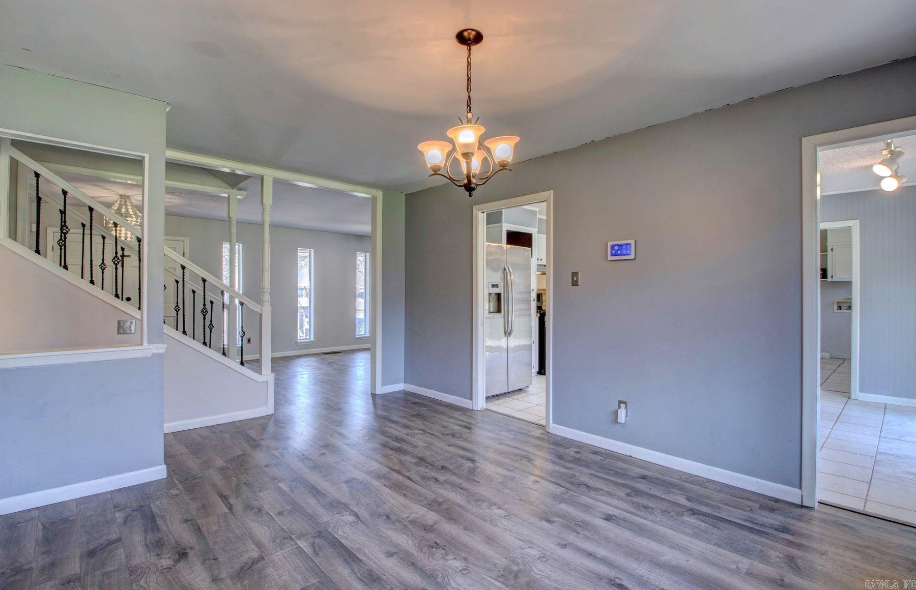 61 Cardinal Valley Drive Property Photo 10