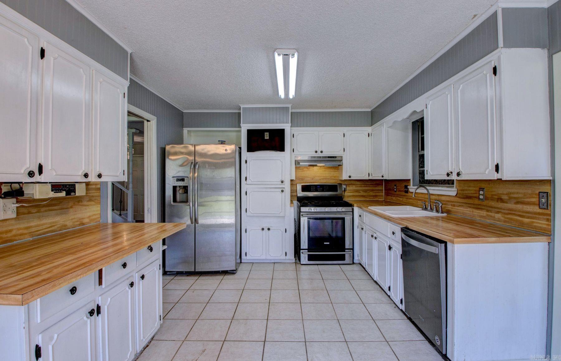 61 Cardinal Valley Drive Property Photo 13