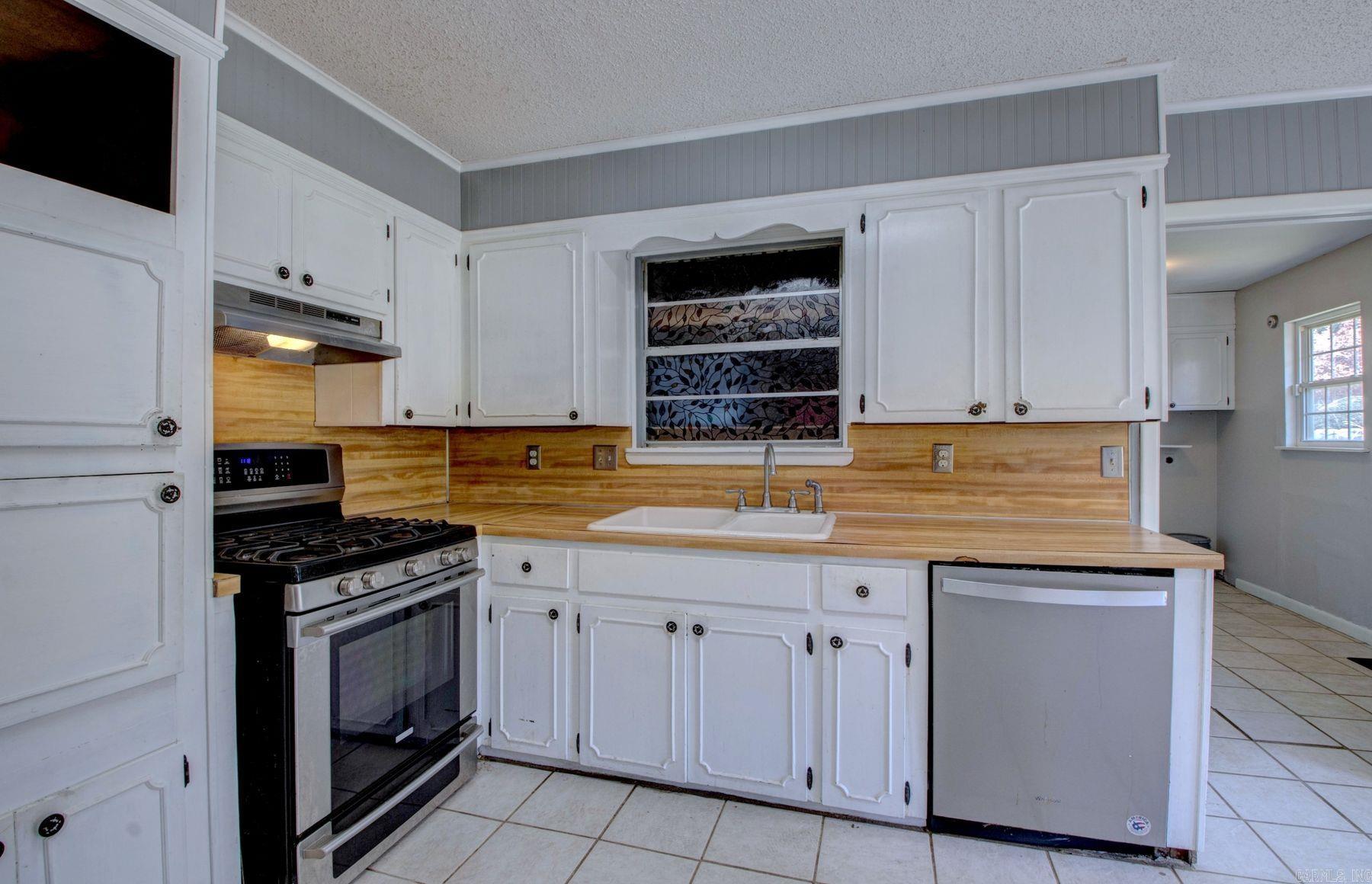 61 Cardinal Valley Drive Property Photo 17