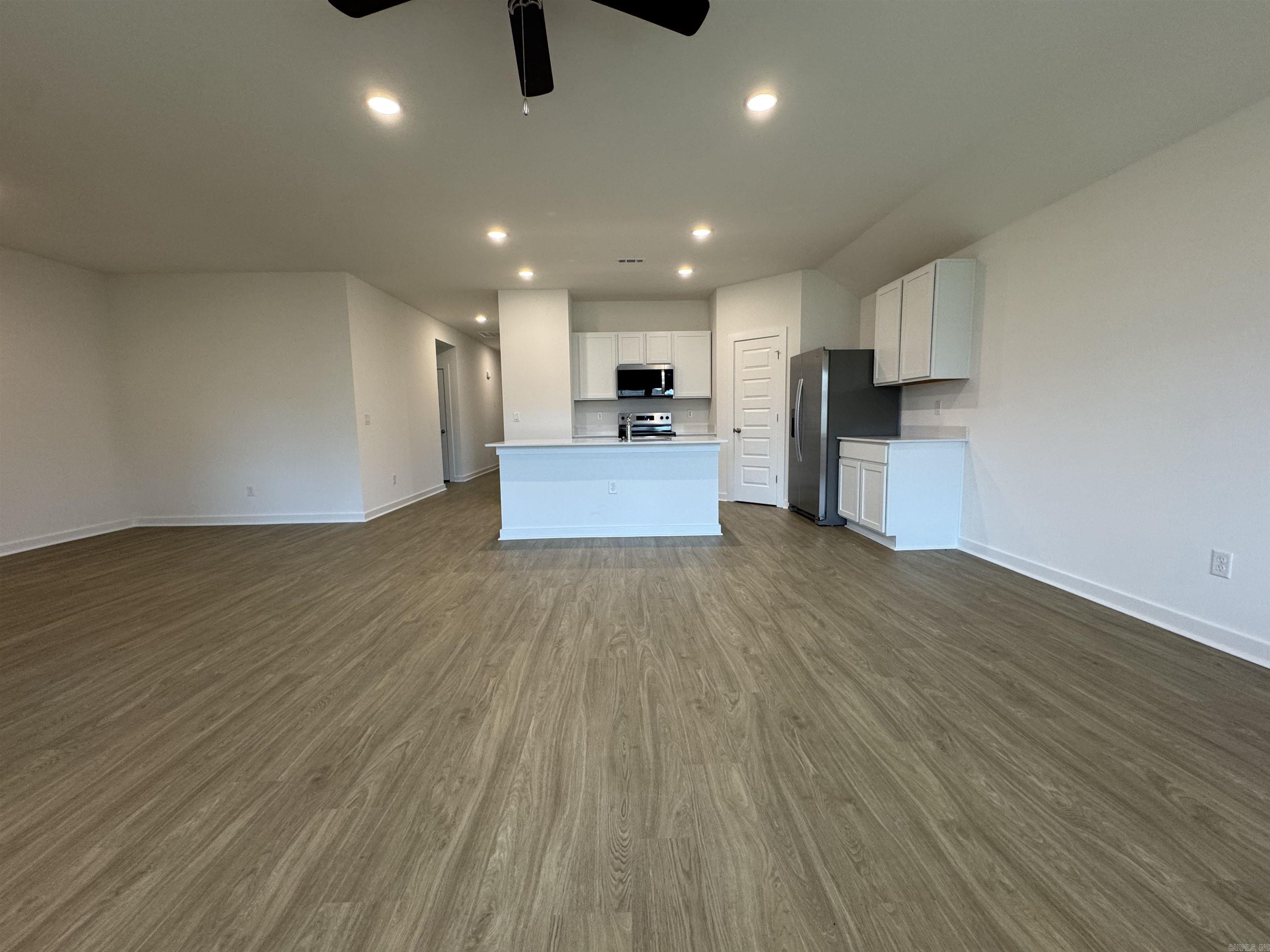 6316 Warwick Property Photo 9