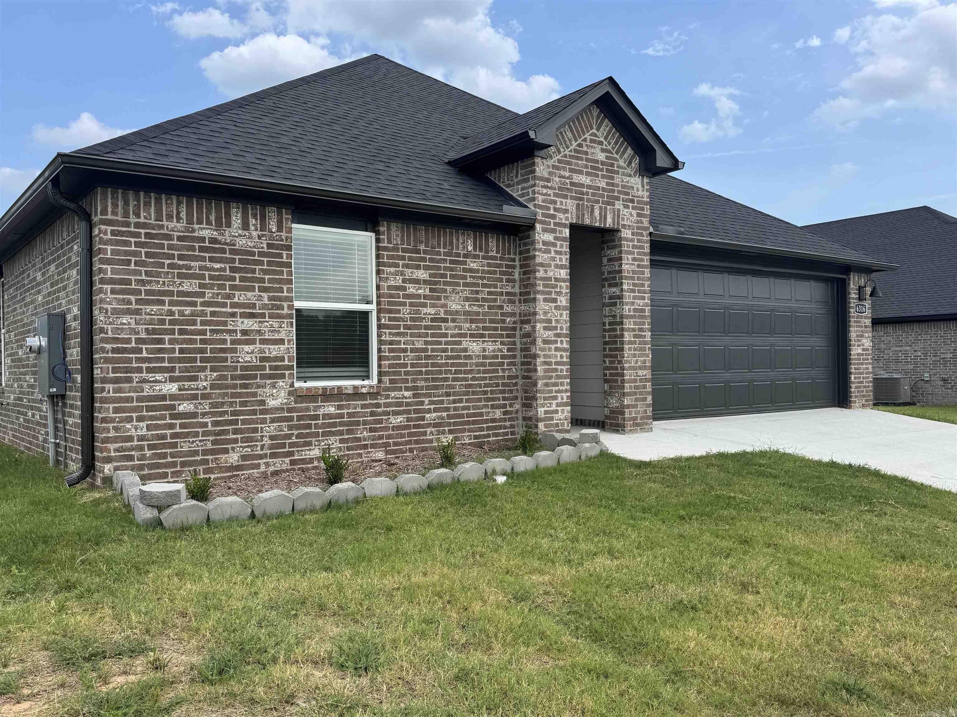 6316 Warwick Property Photo 23