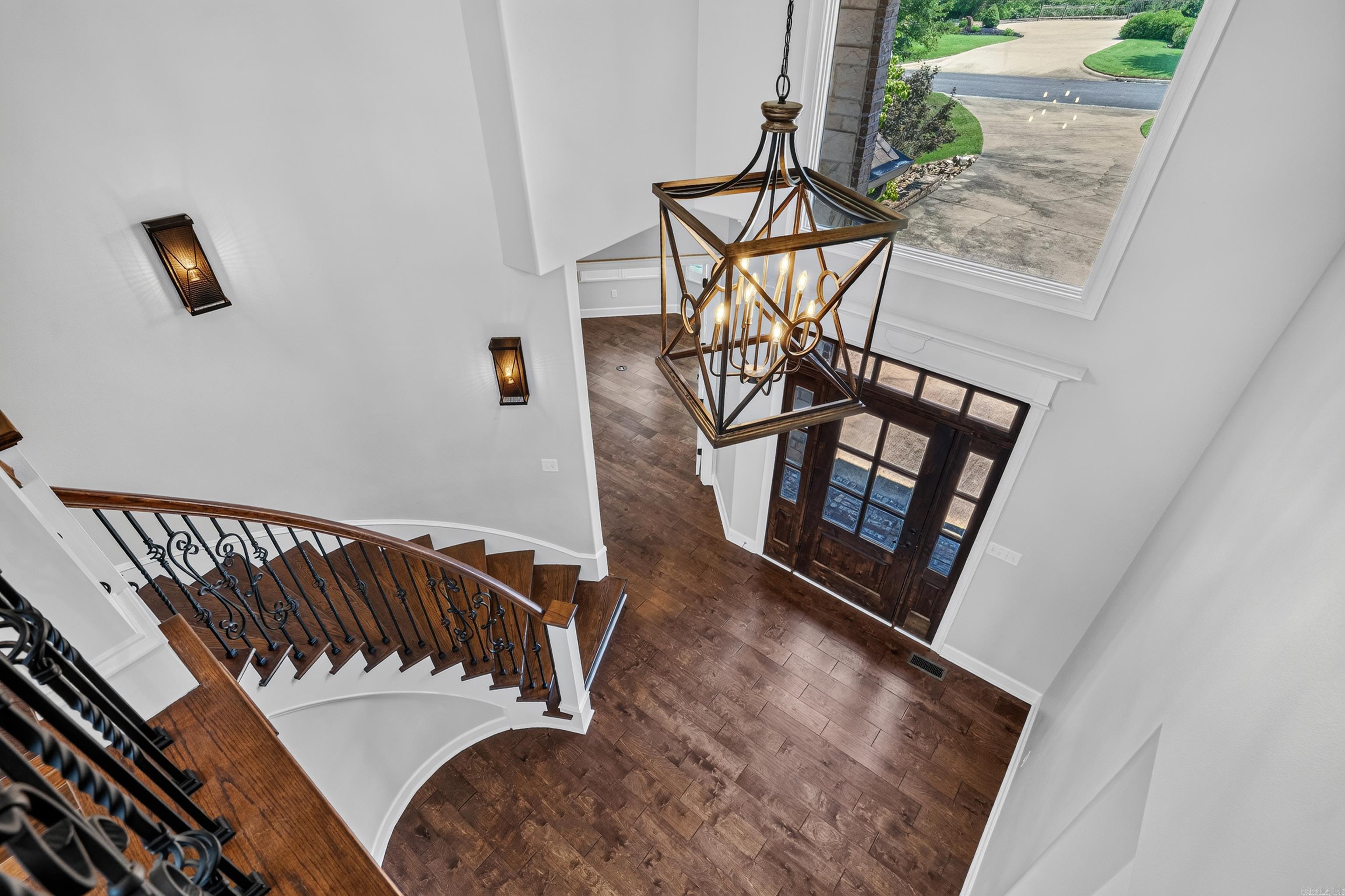 152 Dellmere Cove Property Photo 6