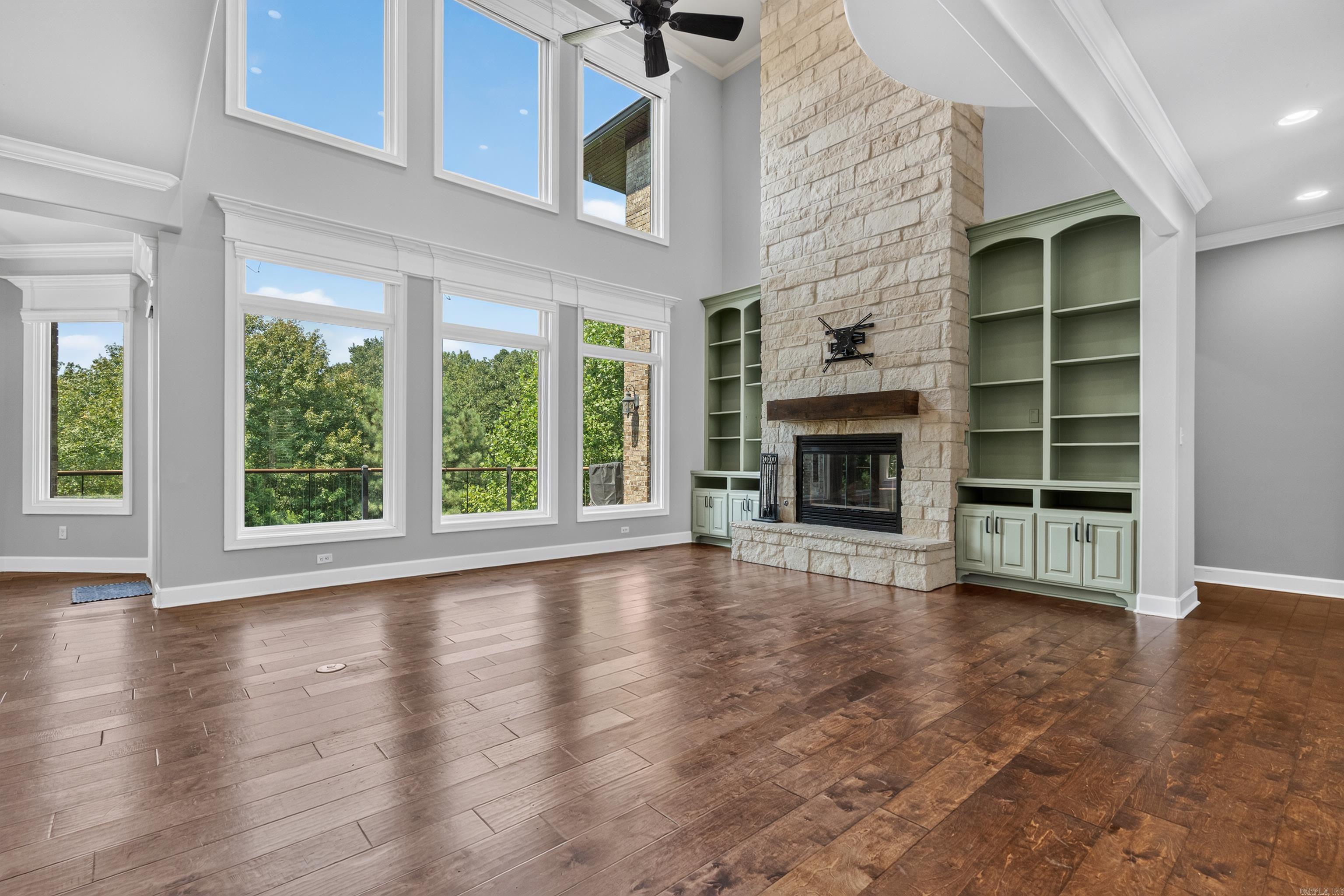 152 Dellmere Cove Property Photo 8
