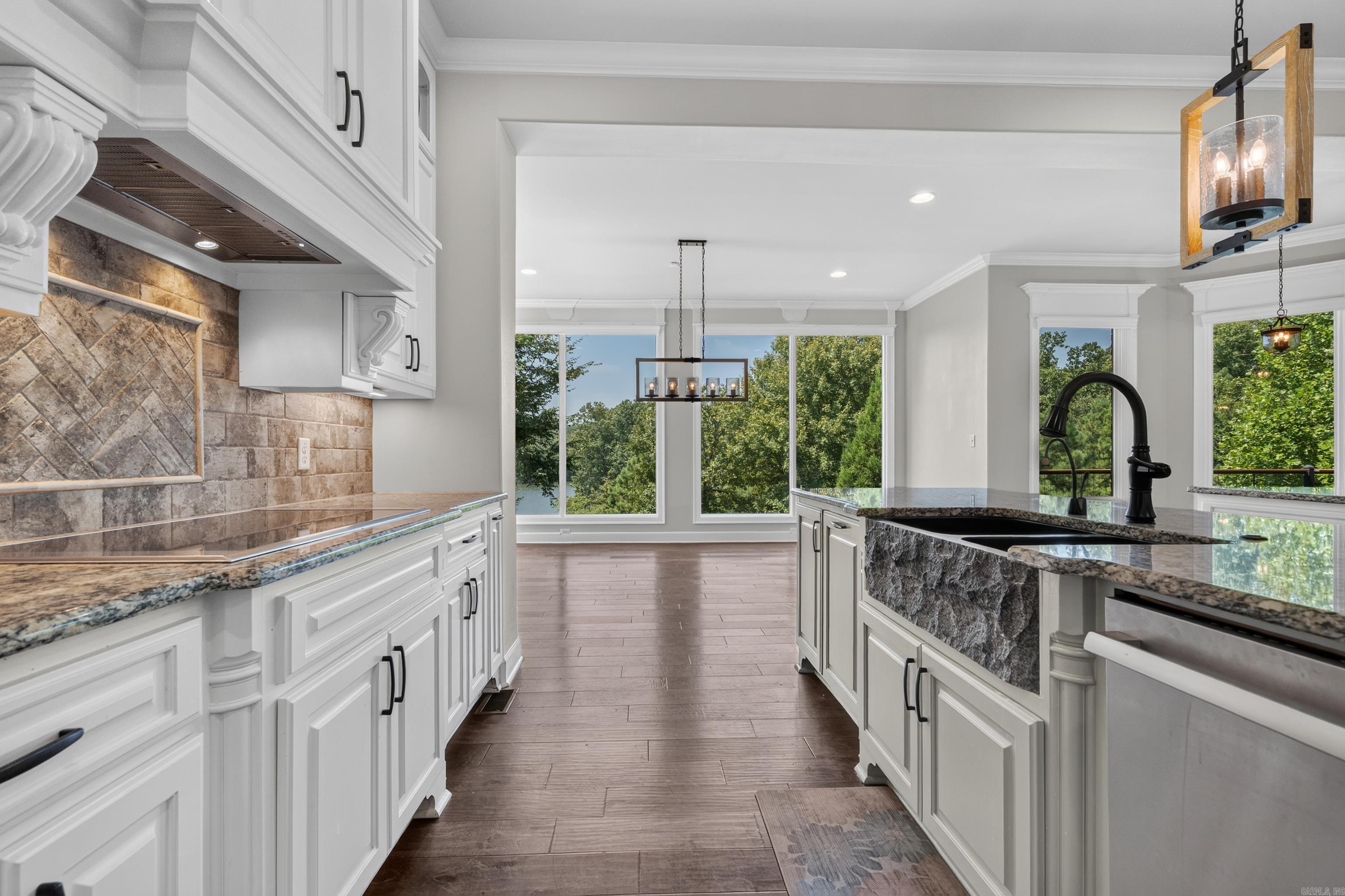 152 Dellmere Cove Property Photo 14