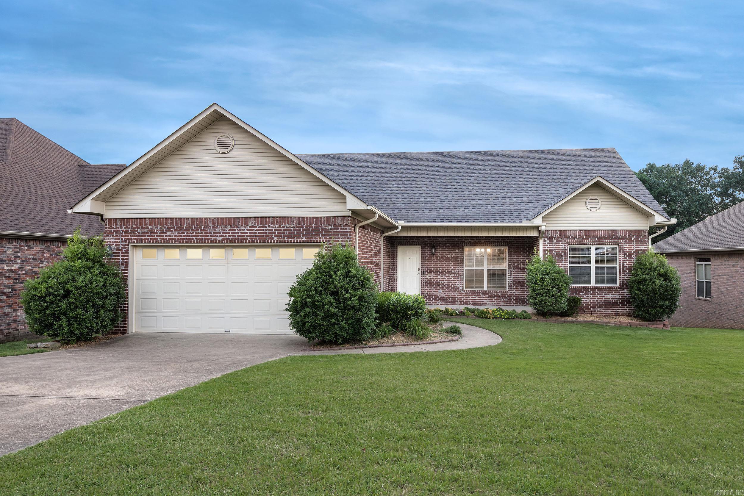 18 Chemin Court Property Photo 3
