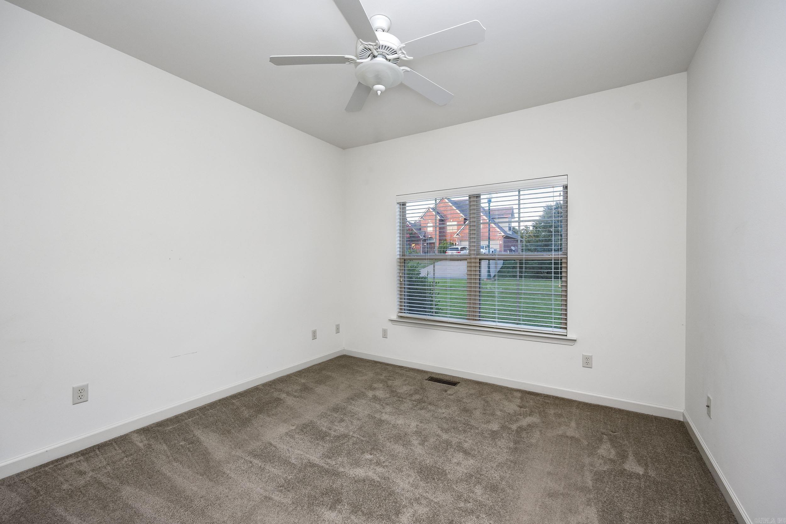 18 Chemin Court Property Photo 27