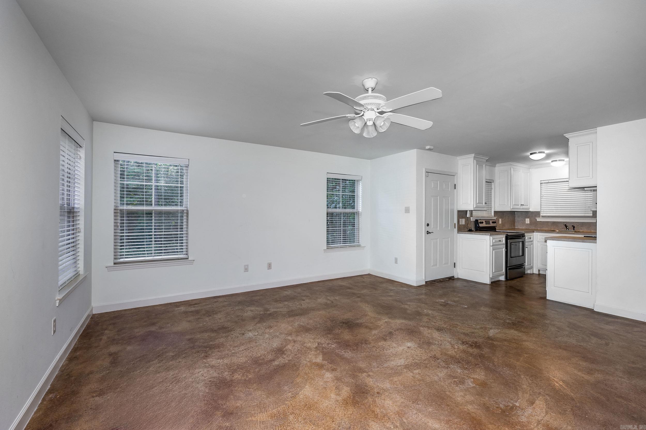 18 Chemin Court Property Photo 32