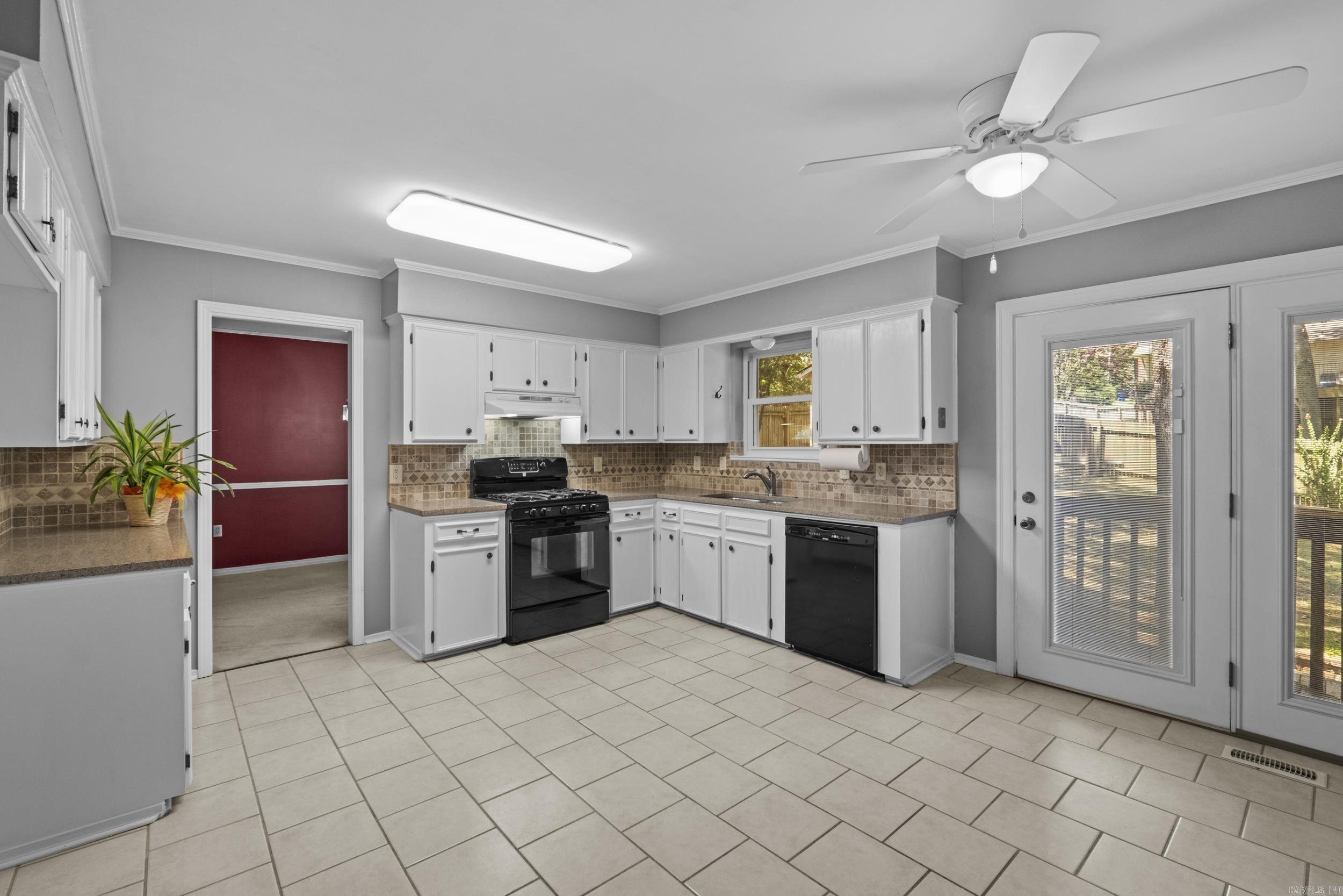 2112 Cedar Creek Road Property Photo 8