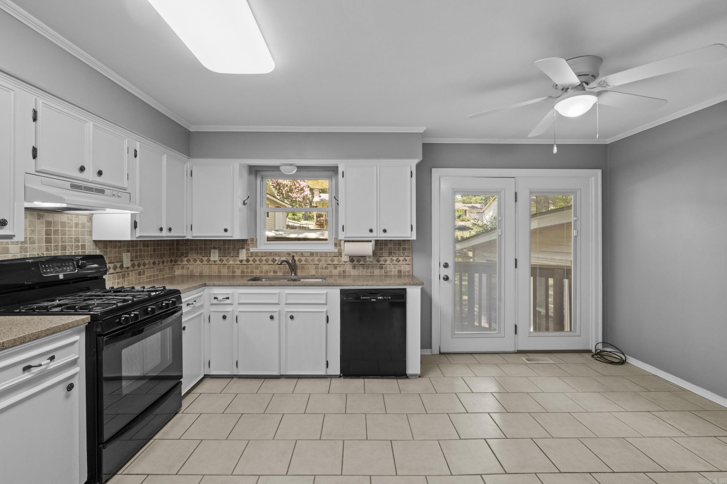 2112 Cedar Creek Road Property Photo 11