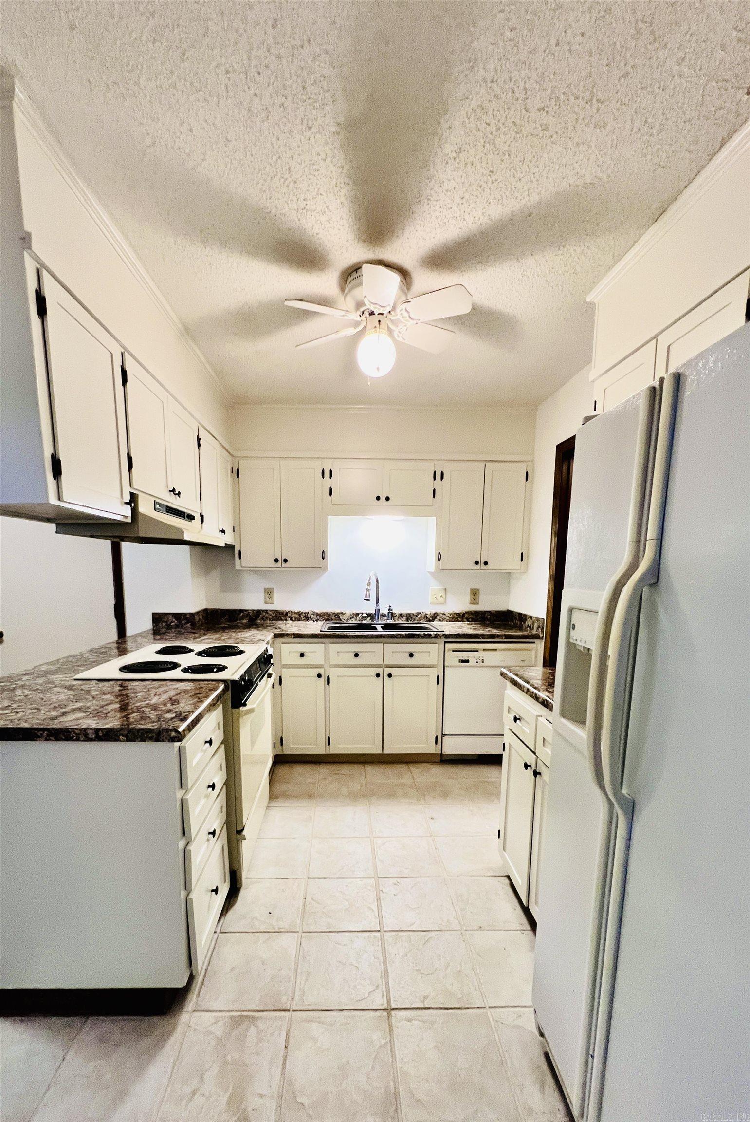 15 Butterfly Cove Property Photo 4