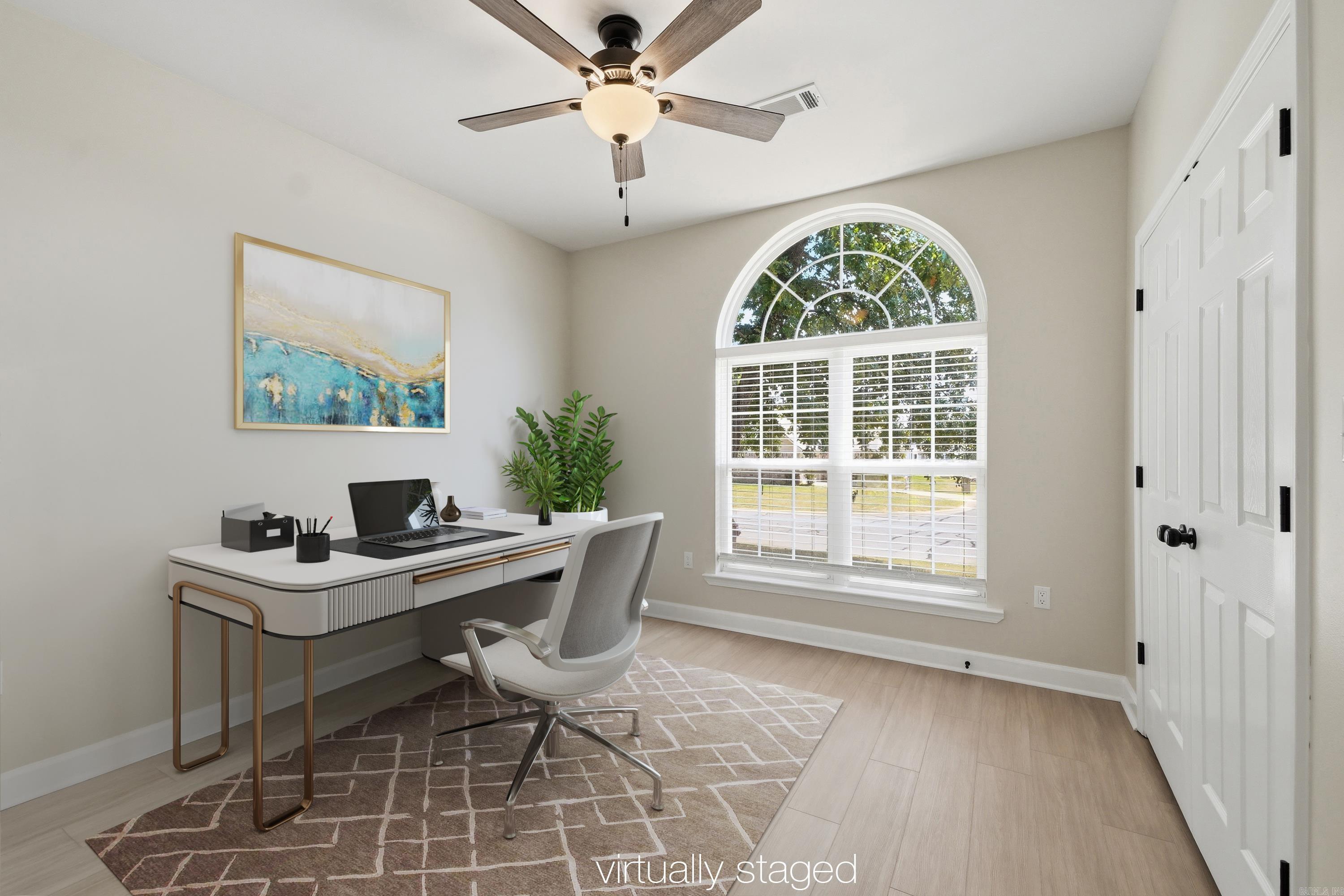 2 Shadetree Lane Property Photo 8