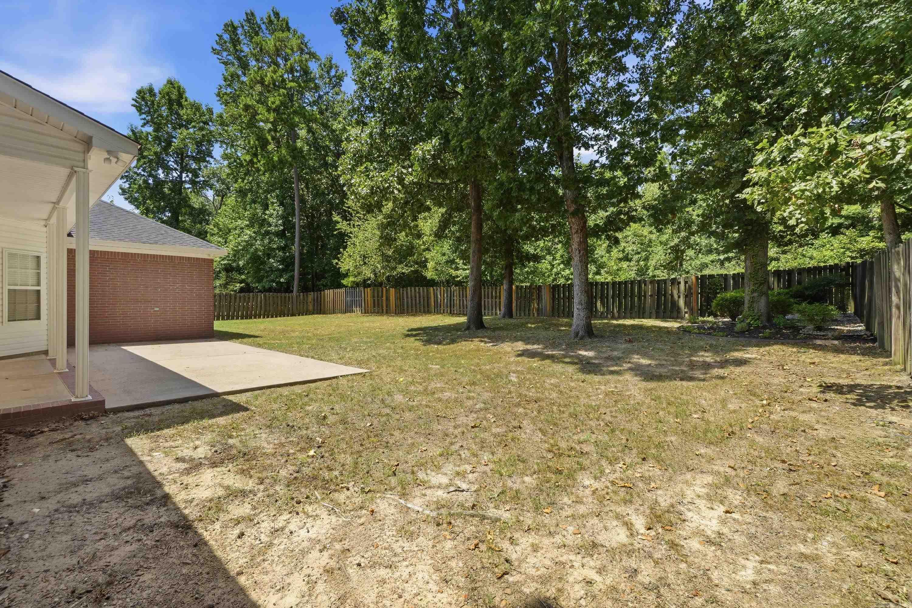 2 Shadetree Lane Property Photo 47