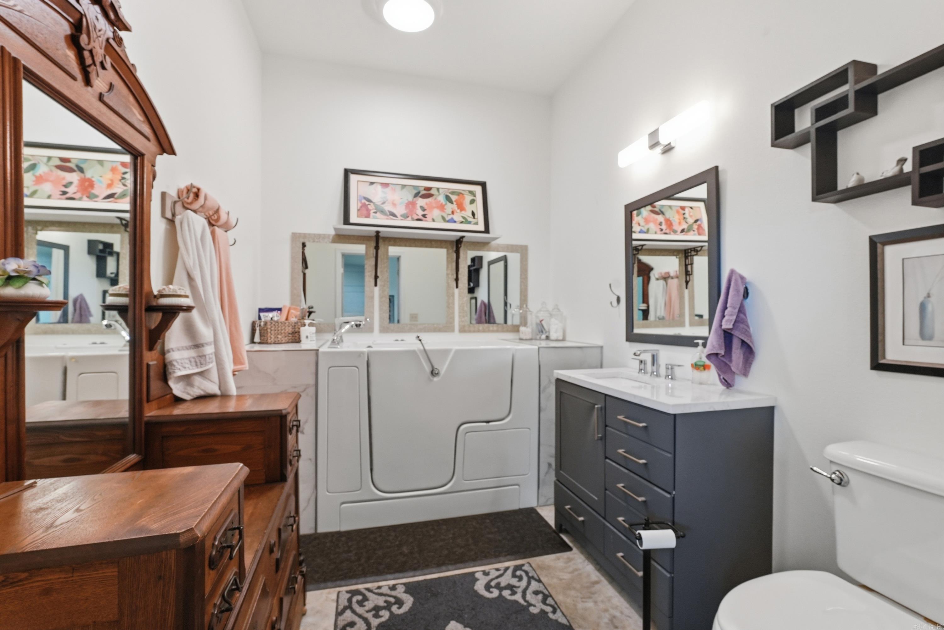 5 Irish Hills Road Property Photo 25