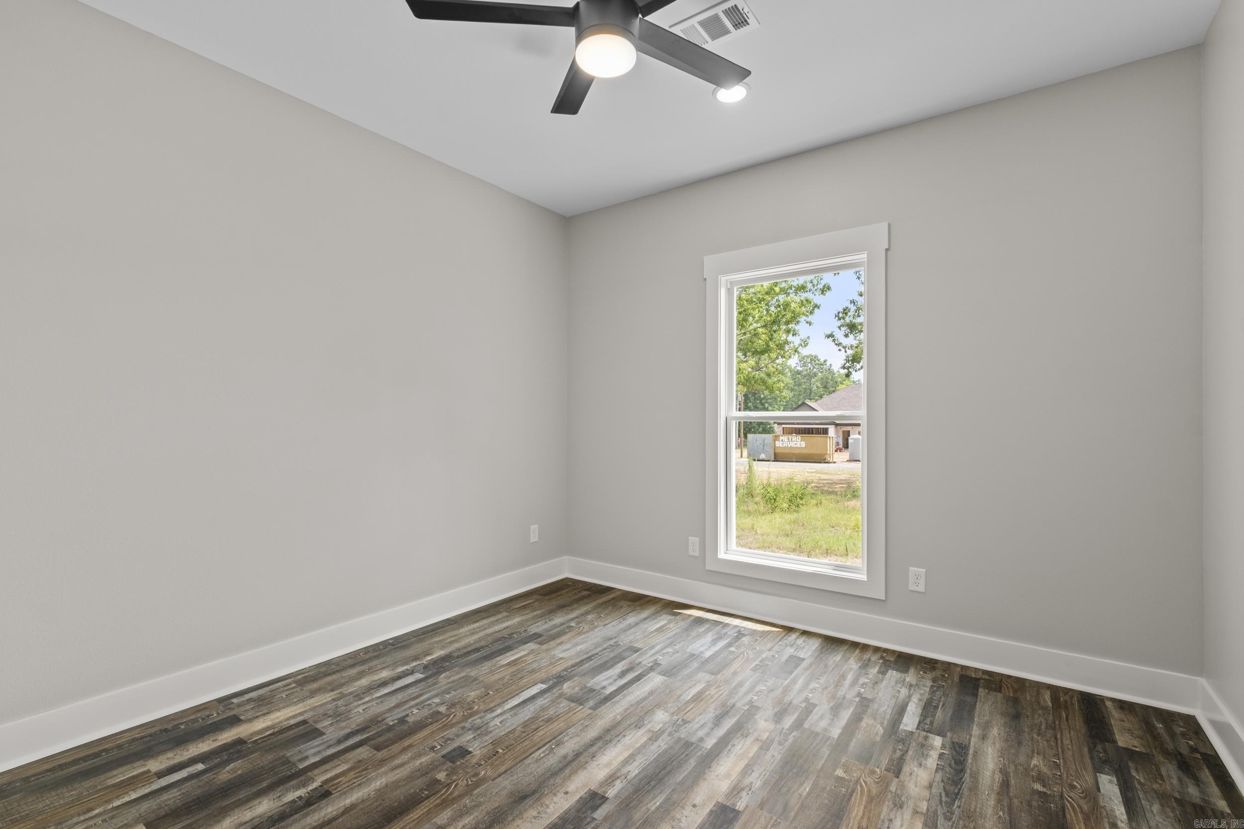 105 Bradford Drive Property Photo 30